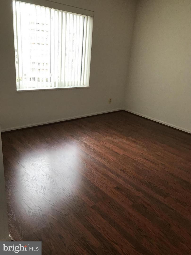 ROTONDA - Residential Lease