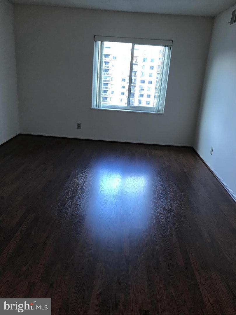 ROTONDA - Residential Lease