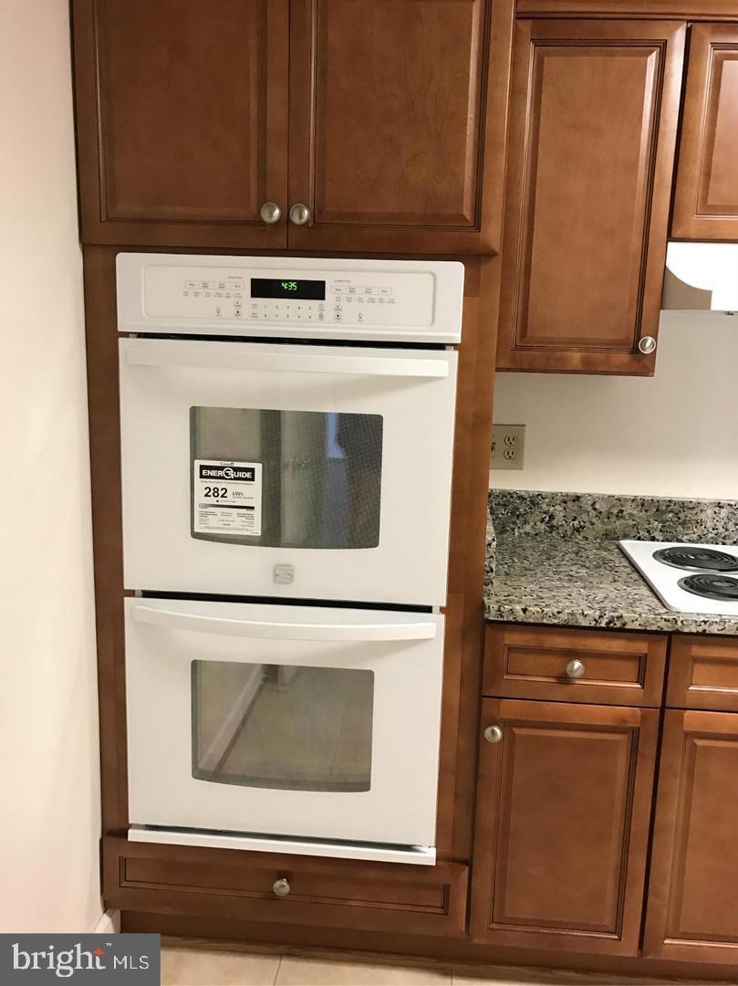 ROTONDA - Residential Lease