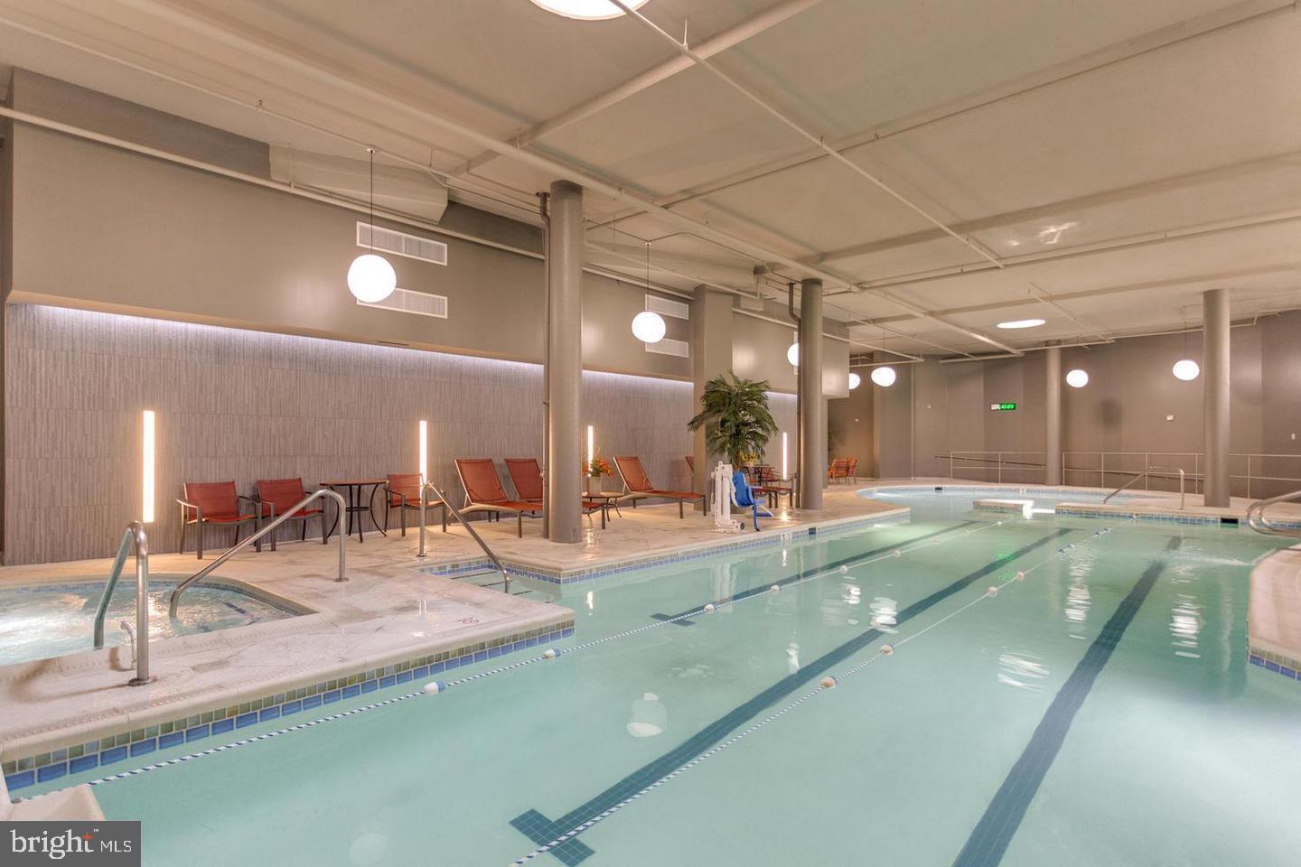 ROTONDA - Residential Lease