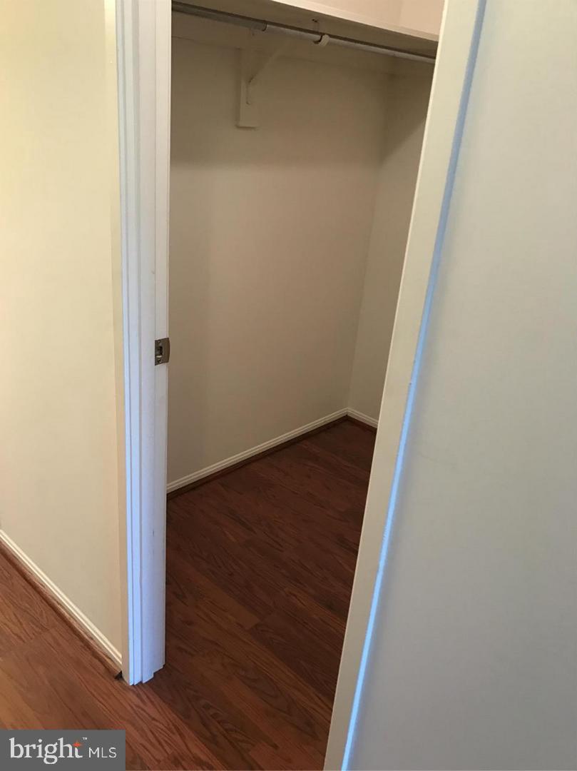 ROTONDA - Residential Lease