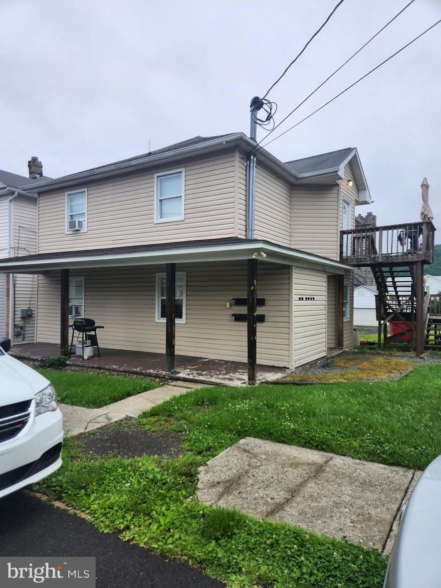 Nice apartment in Keyser features 2 bedrooms, 1 bathroom, kitchen and living room.  All utilities included.