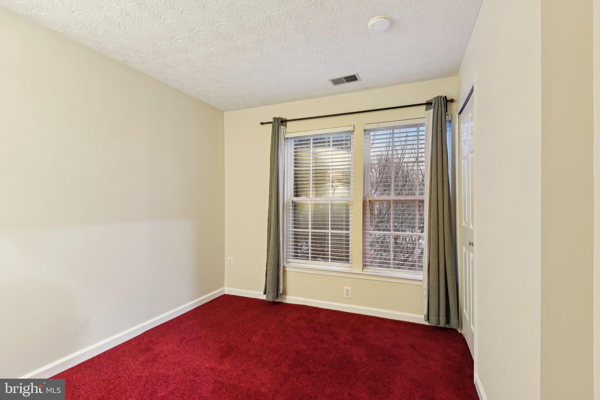 PAPILLON - Residential Lease