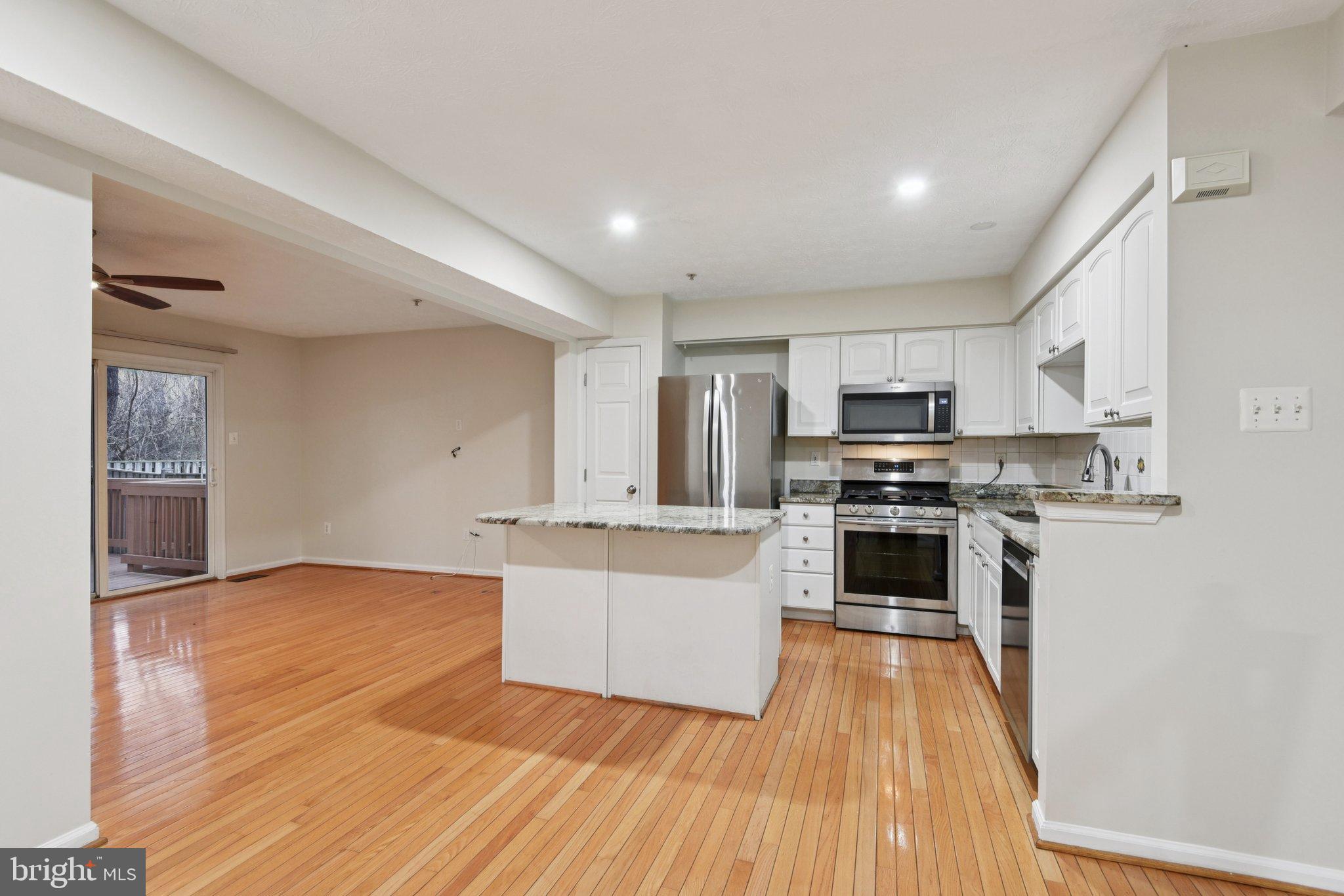 PAPILLON - Residential Lease