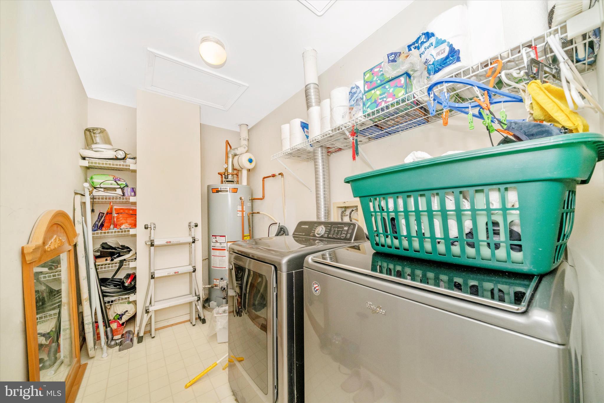 CENTER TERRACE - Residential