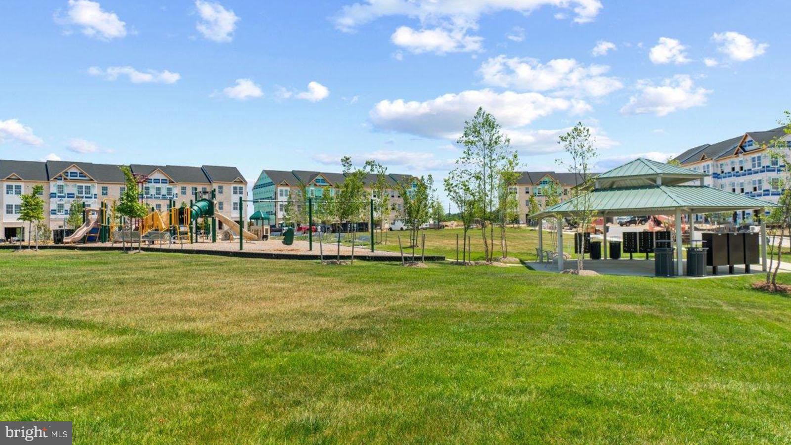 SPRING HILLS - Residential