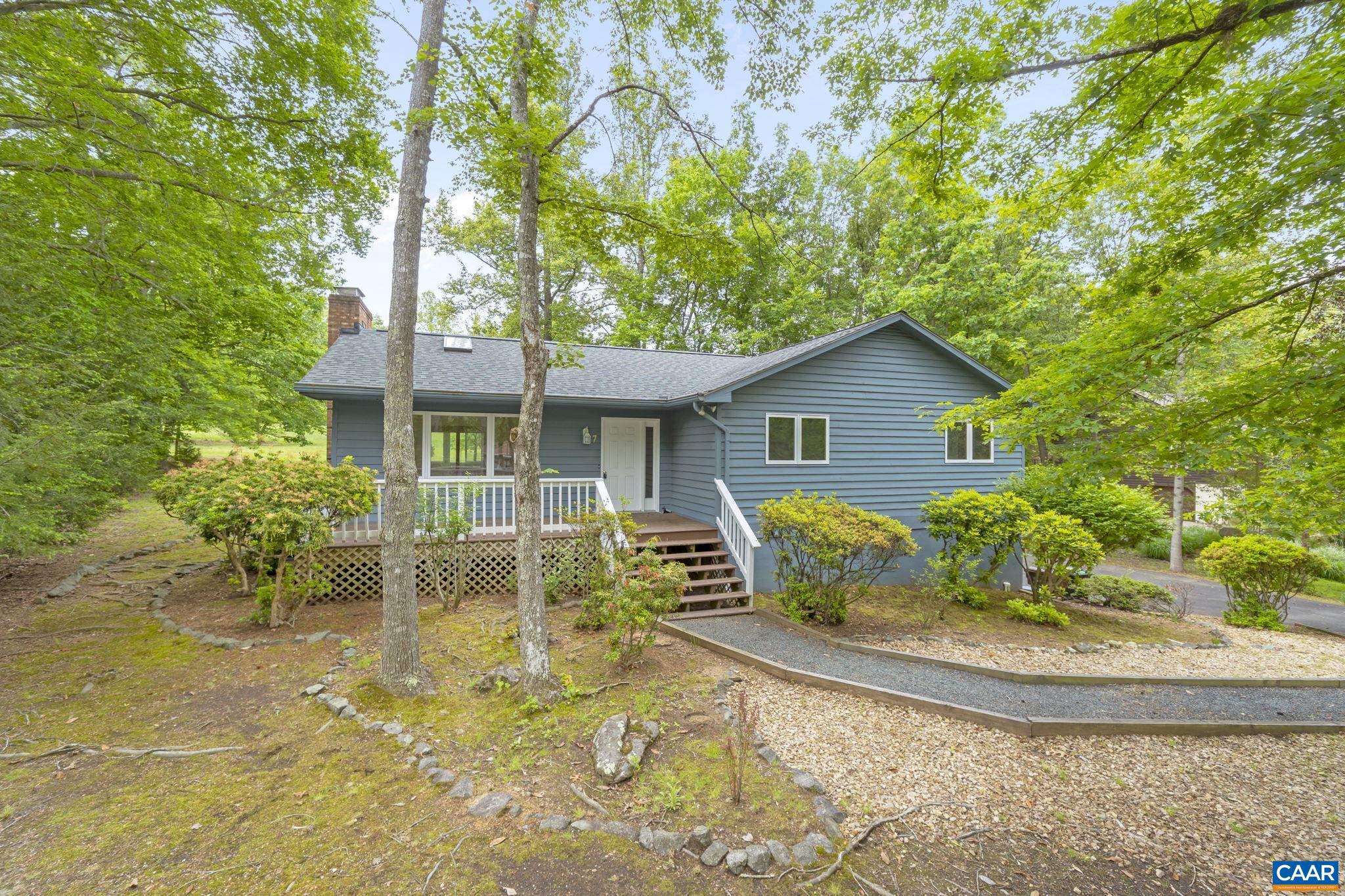 LAKE MONTICELLO - Residential