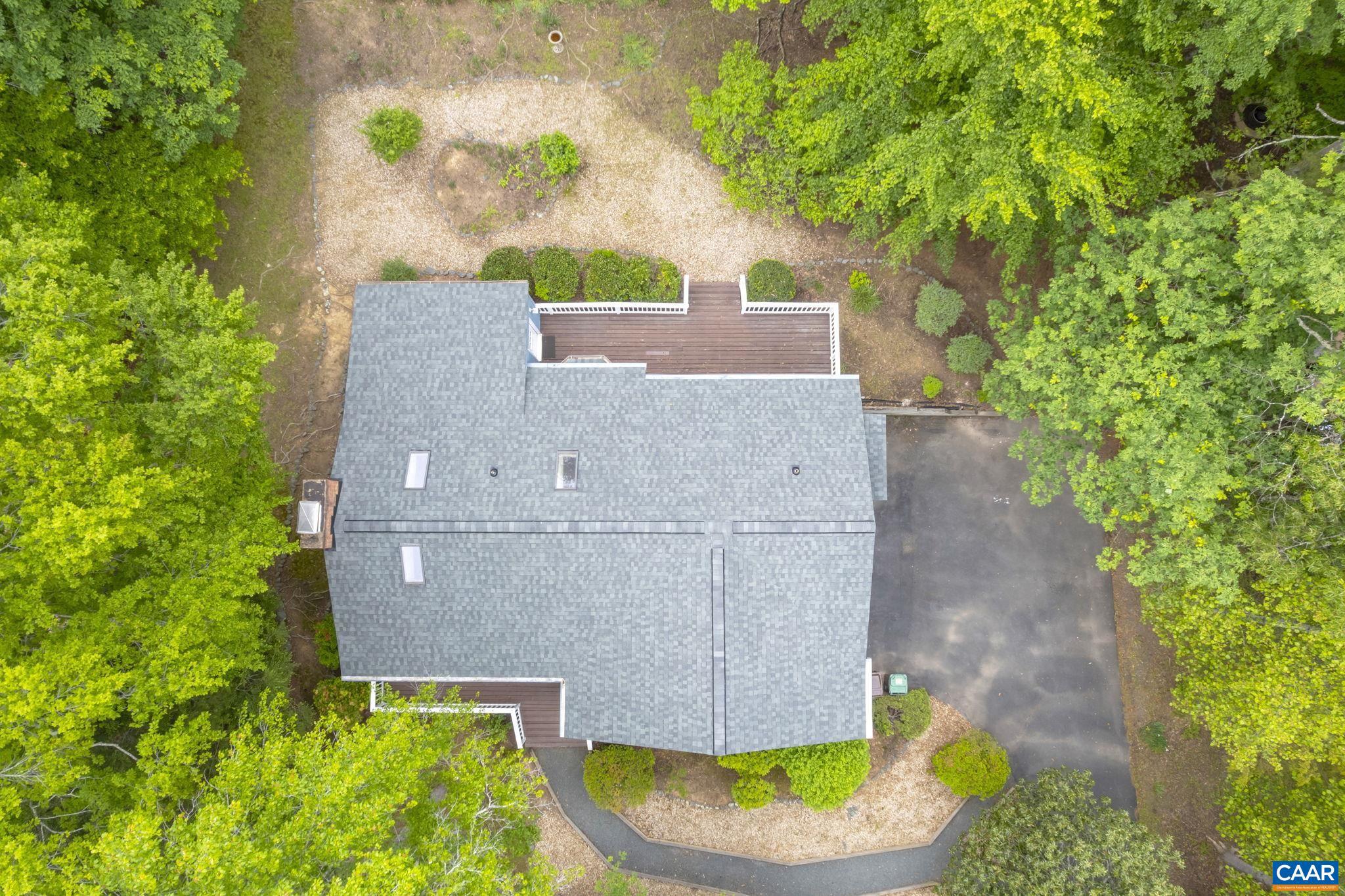 LAKE MONTICELLO - Residential