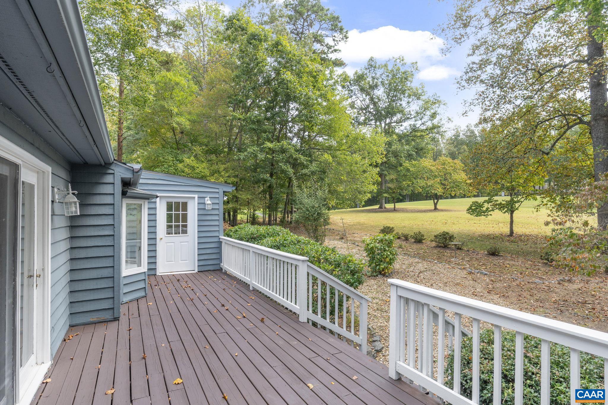 LAKE MONTICELLO - Residential