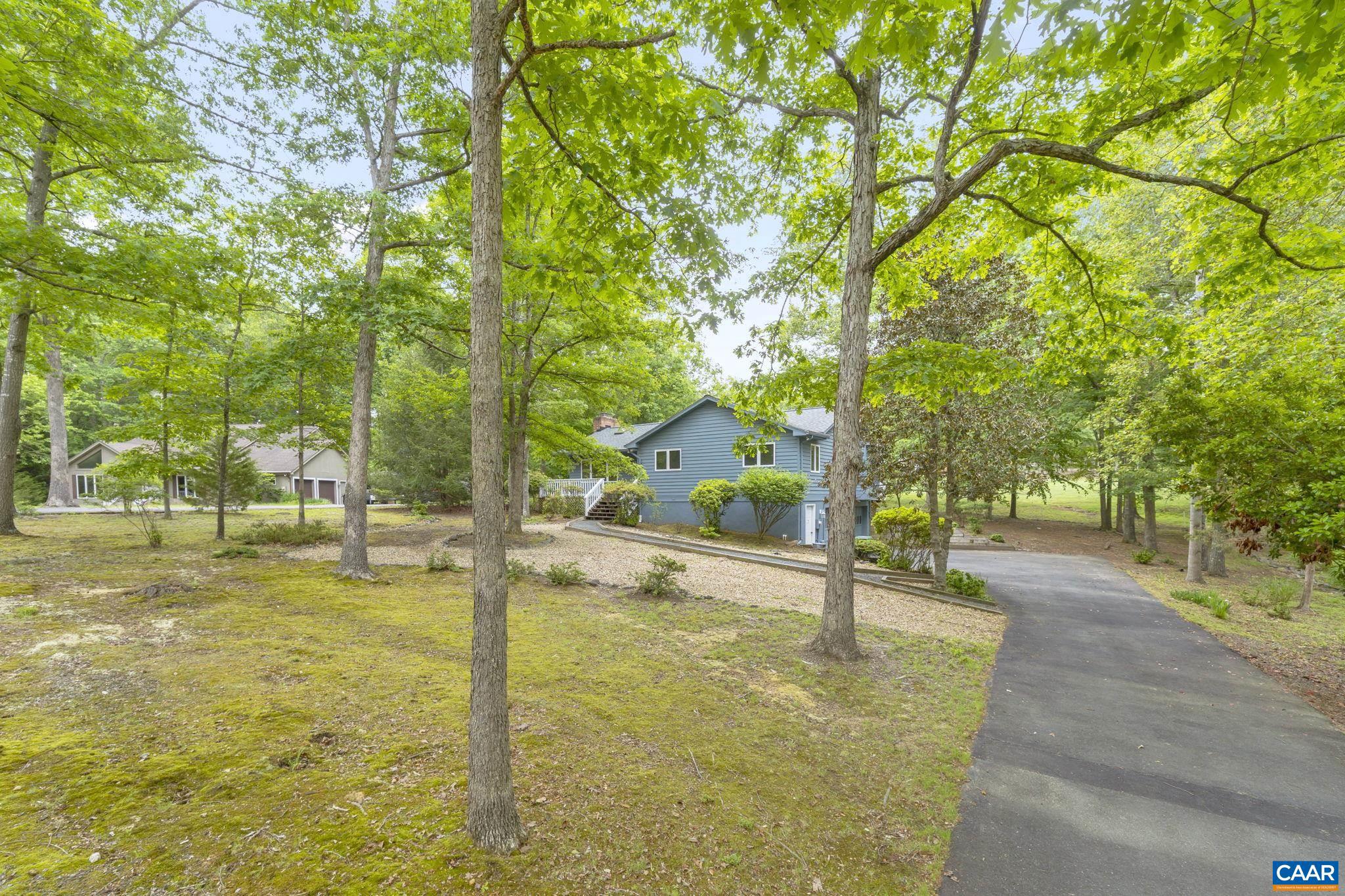 LAKE MONTICELLO - Residential