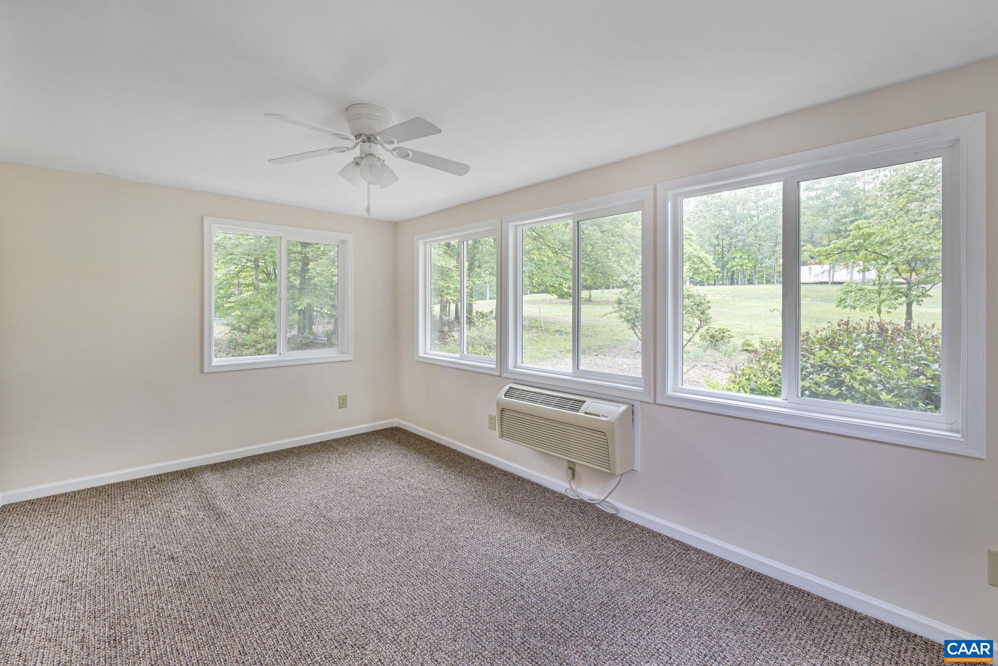 LAKE MONTICELLO - Residential