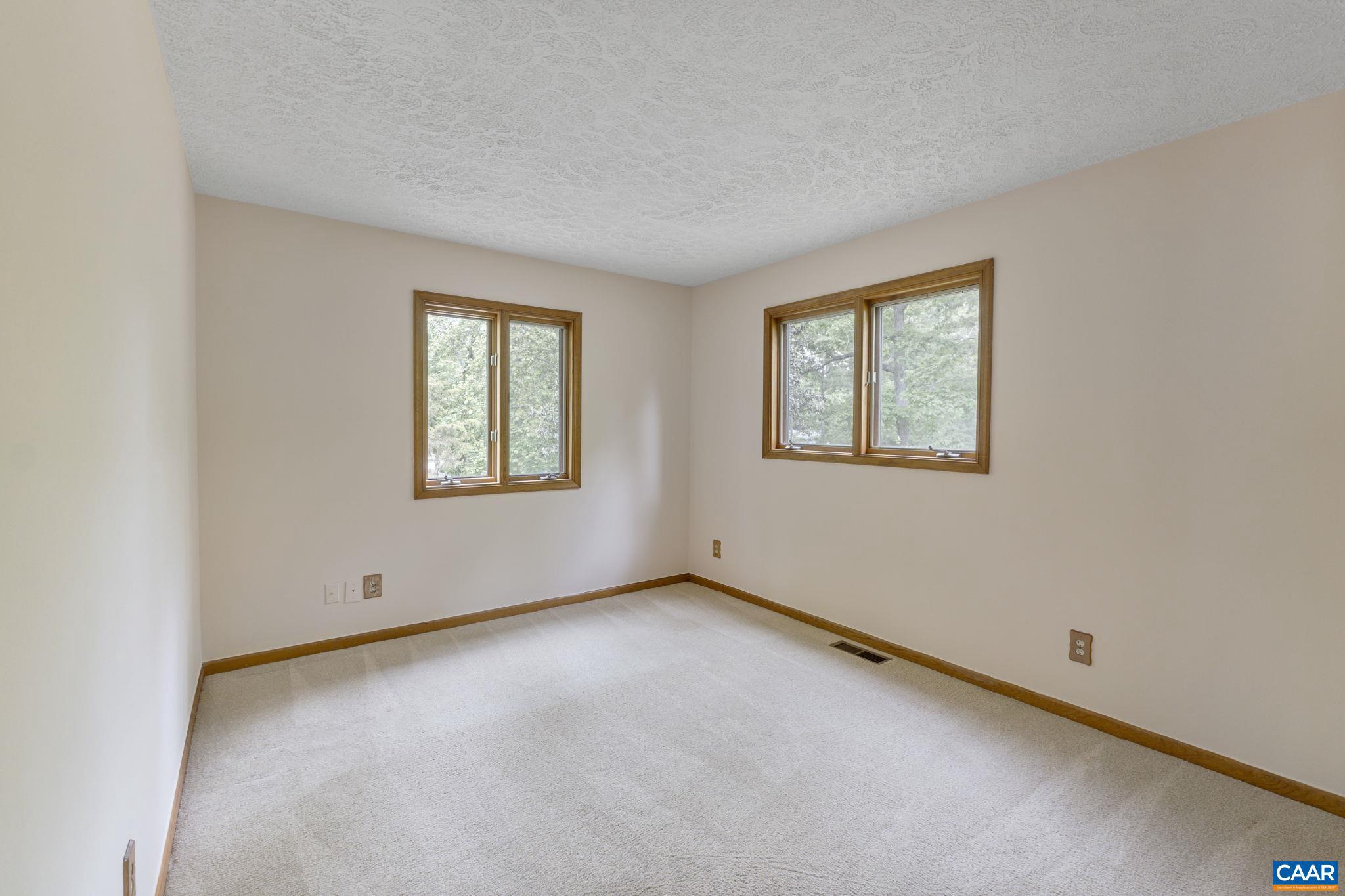 LAKE MONTICELLO - Residential