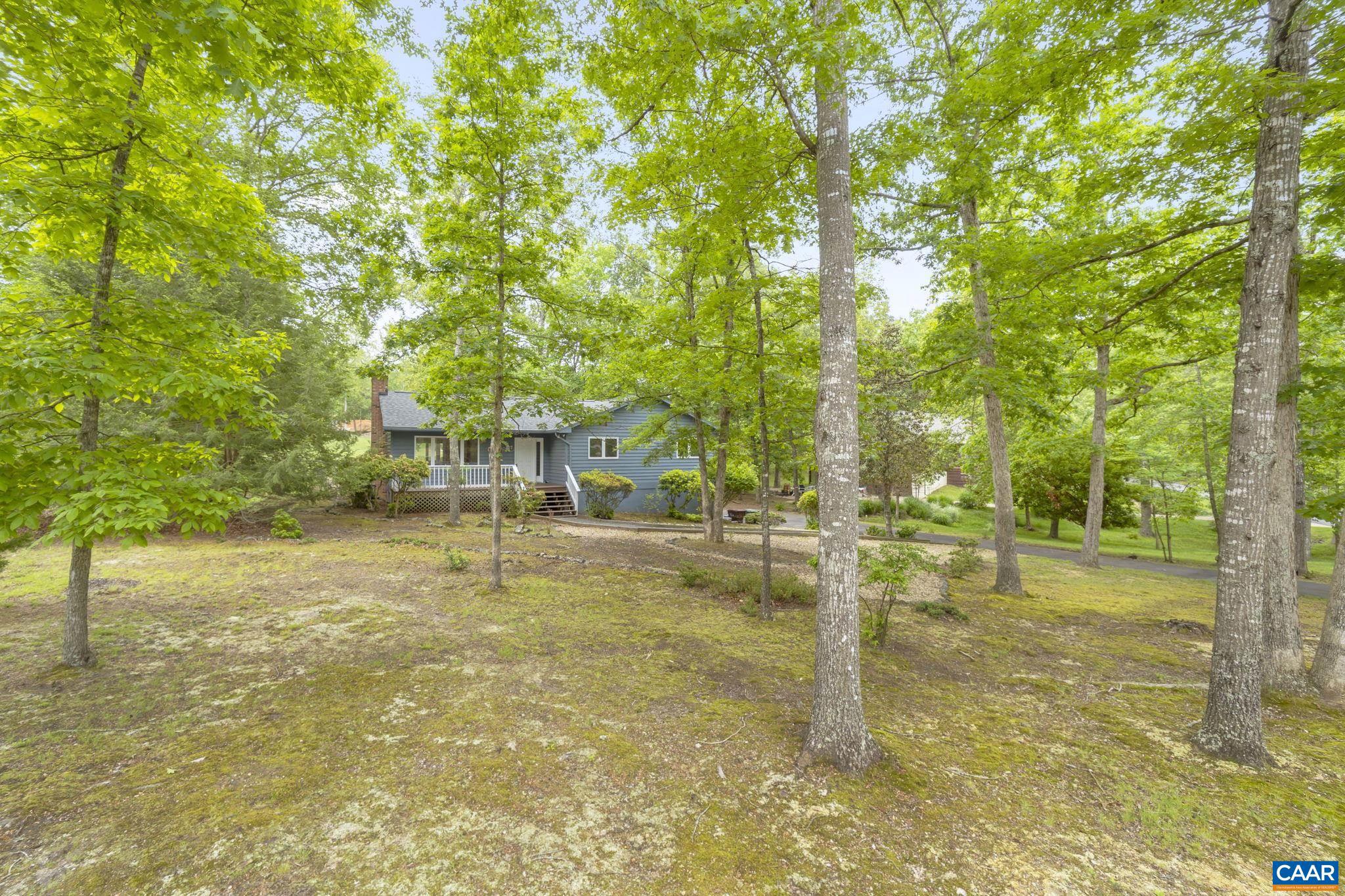 LAKE MONTICELLO - Residential