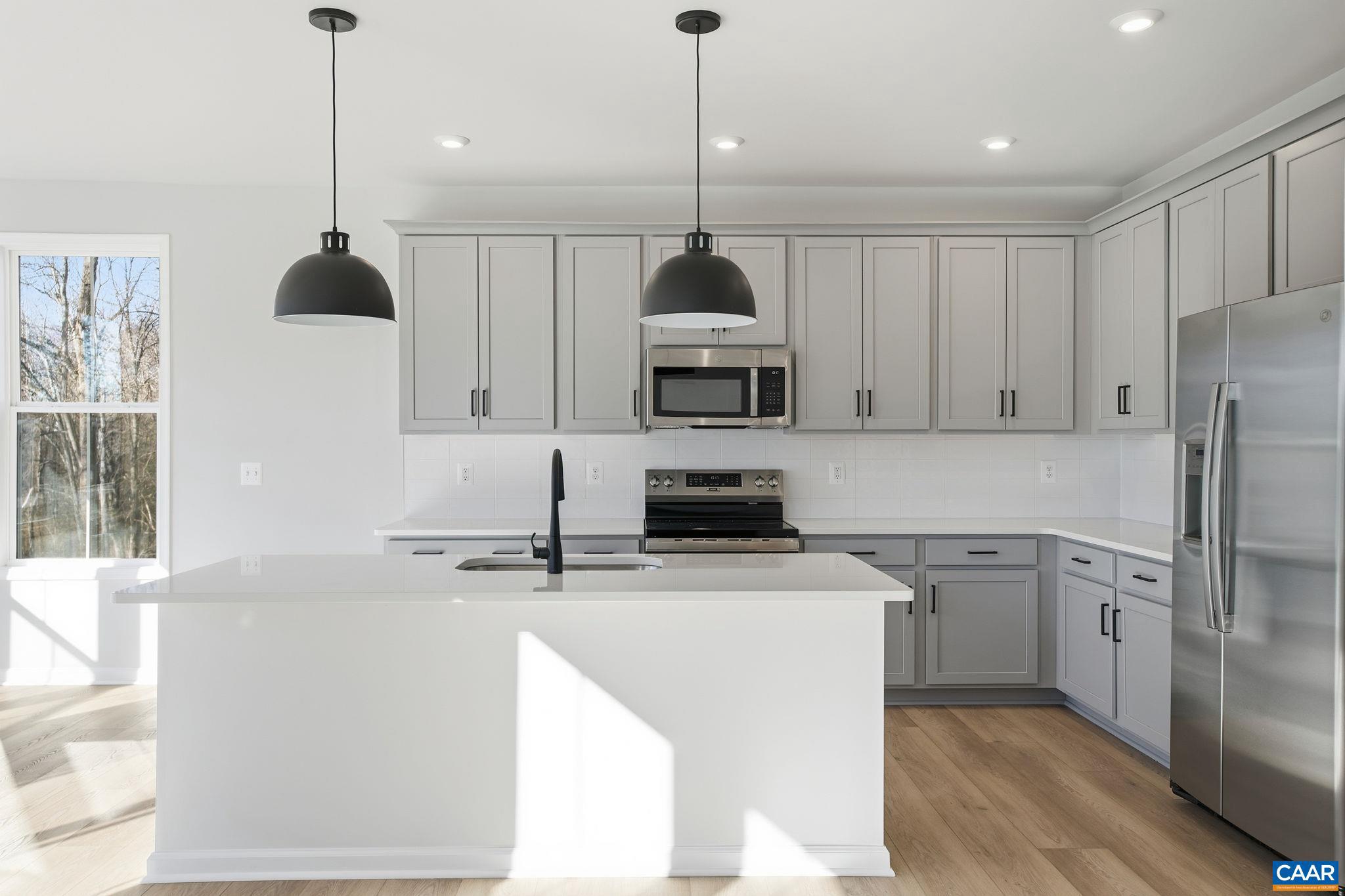 3005 RAMBLING BROOK LN