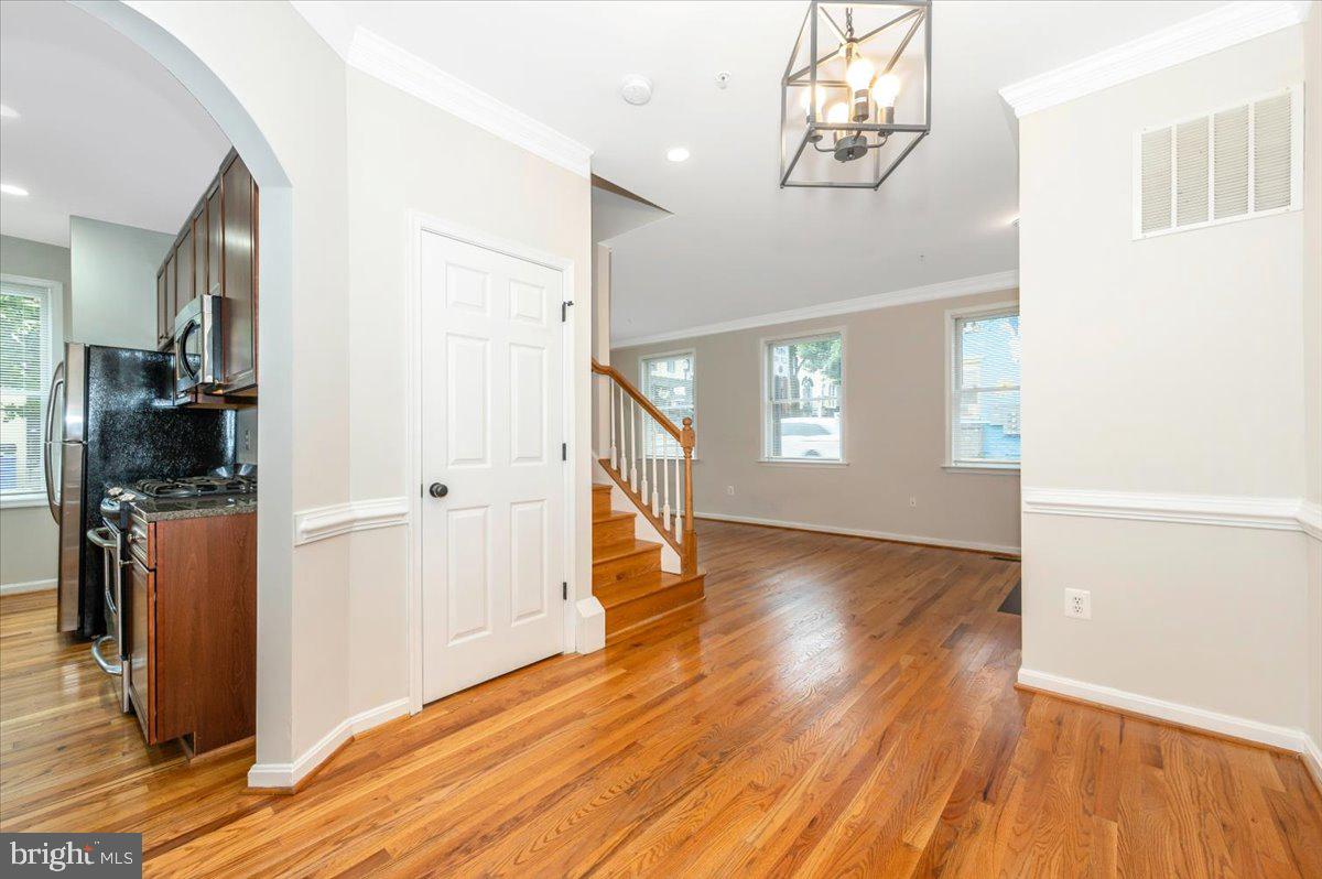 MARKET SQUARE - Residential