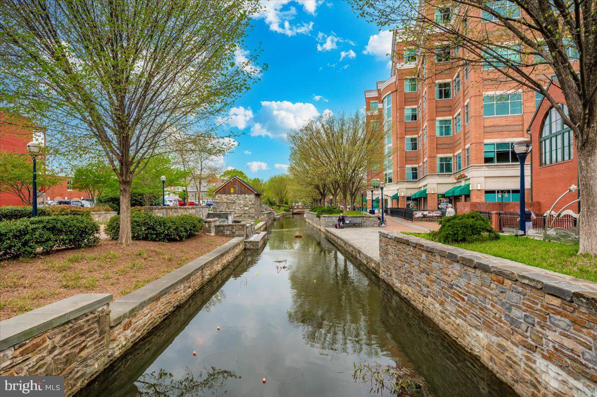 MARKET SQUARE - Residential