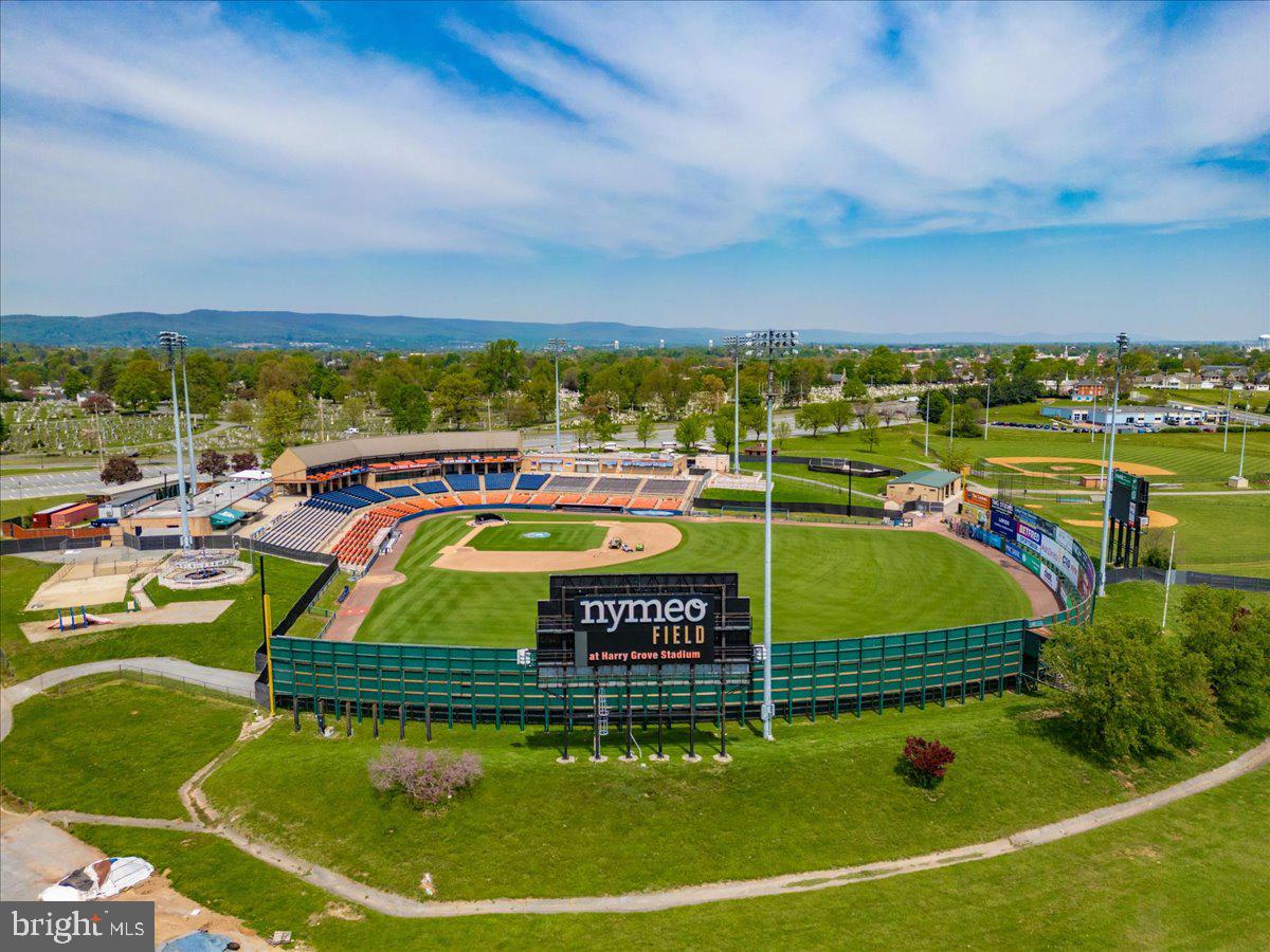 MARKET SQUARE - Residential