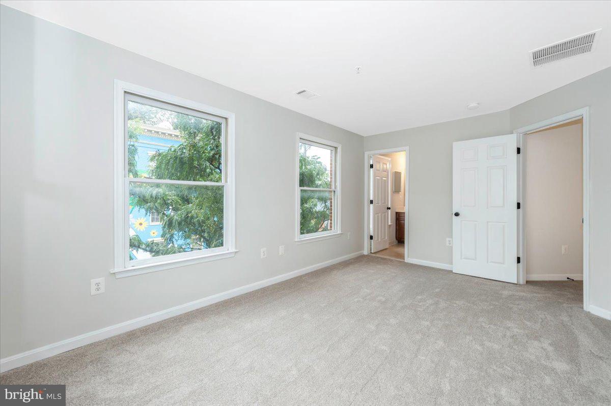 MARKET SQUARE - Residential