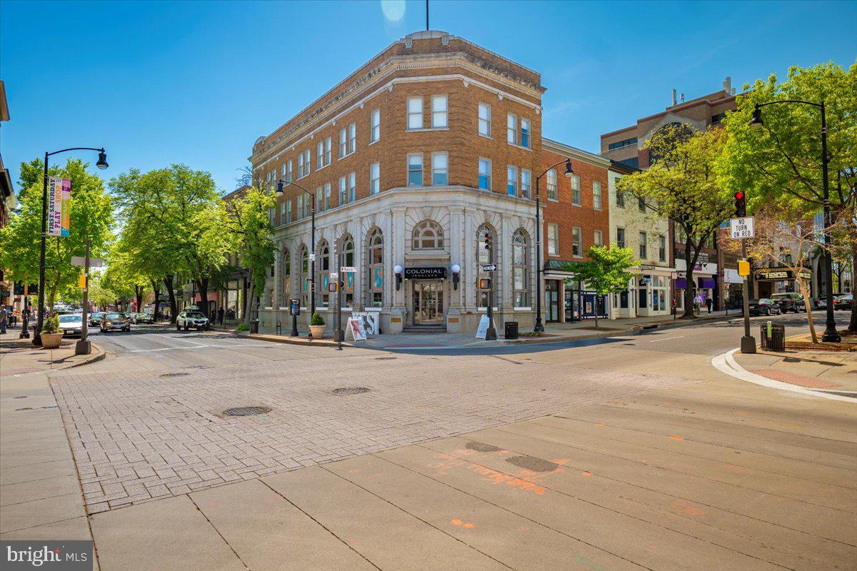 MARKET SQUARE - Residential