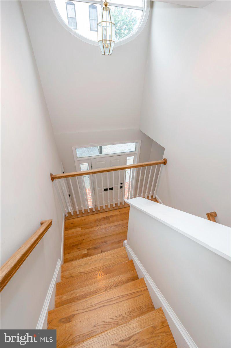 MARKET SQUARE - Residential