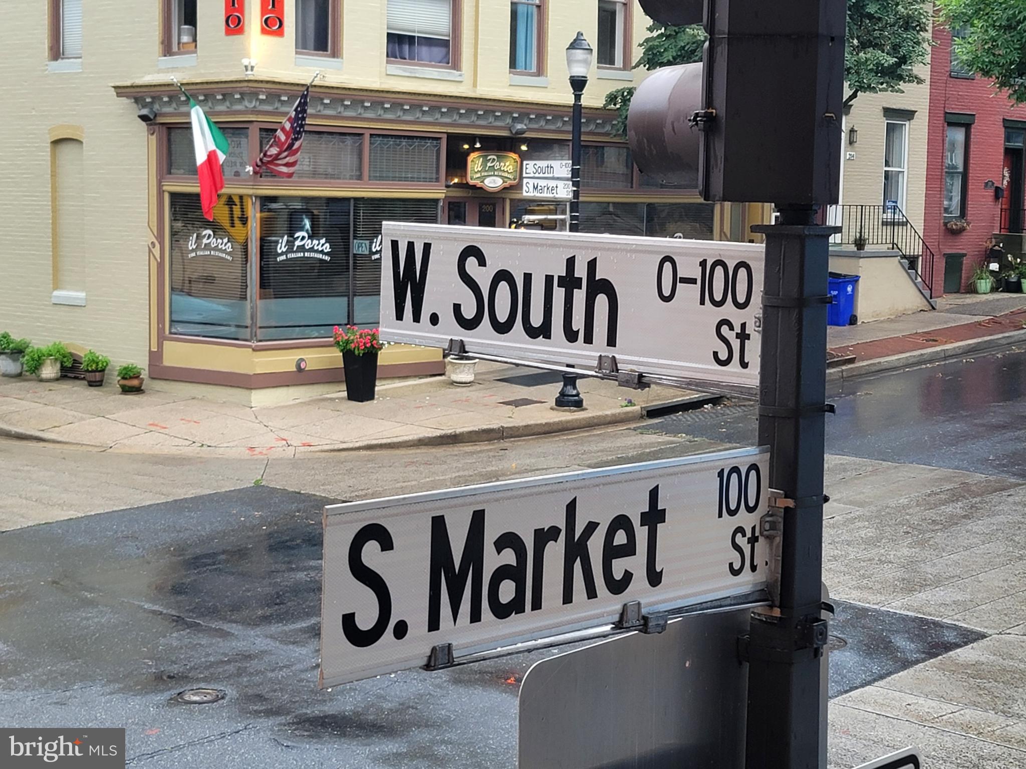 MARKET SQUARE - Residential