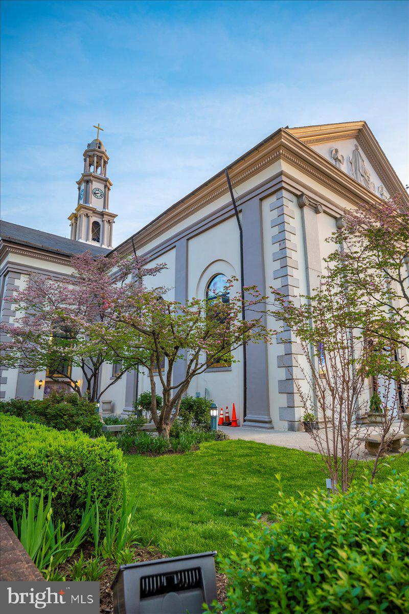 MARKET SQUARE - Residential