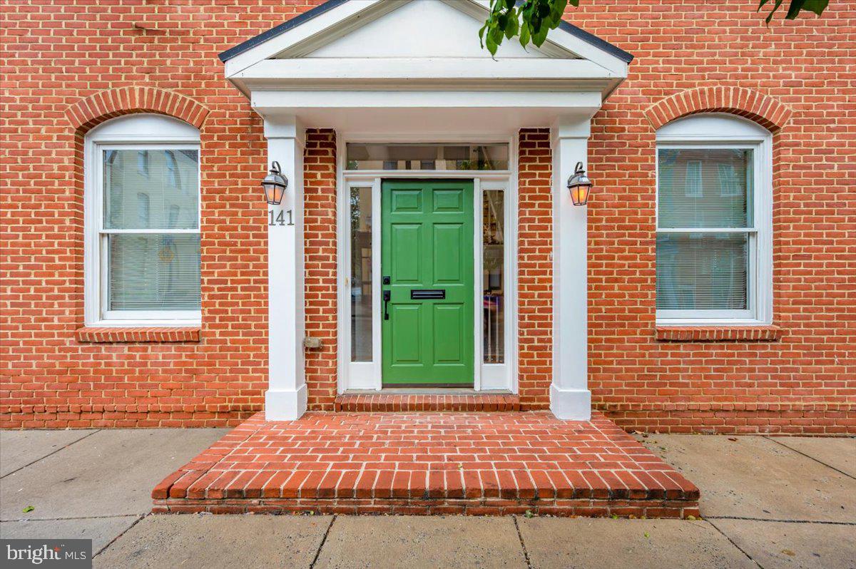 MARKET SQUARE - Residential