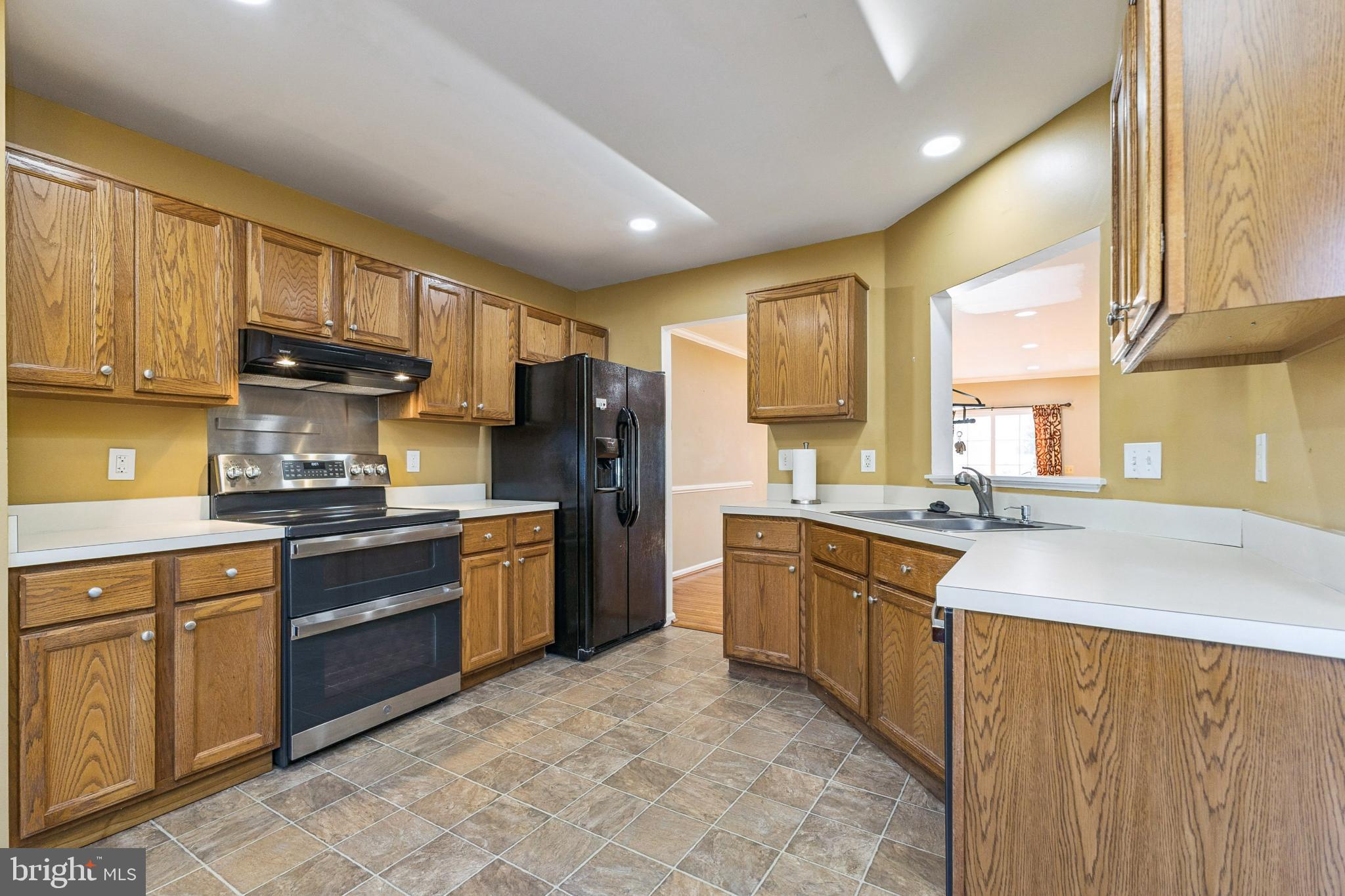 FOXBOROUGH - Residential