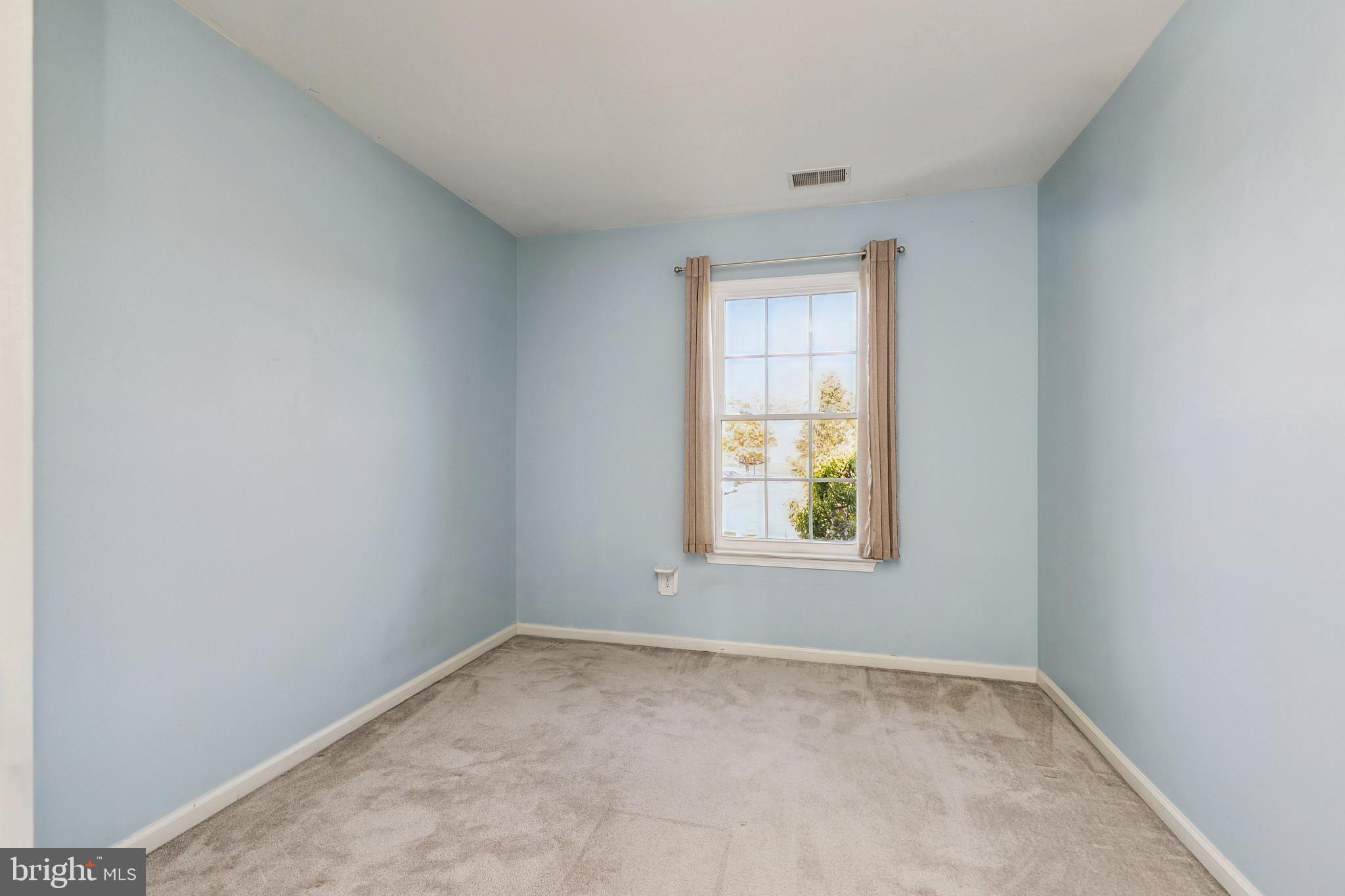 FOXBOROUGH - Residential