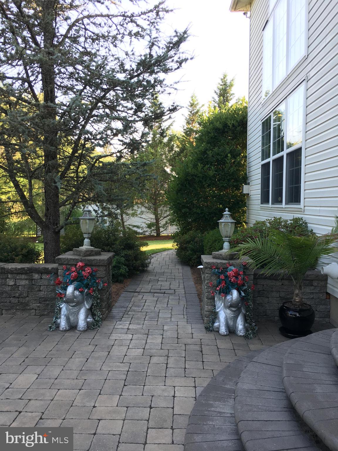 WINDSONG - Residential