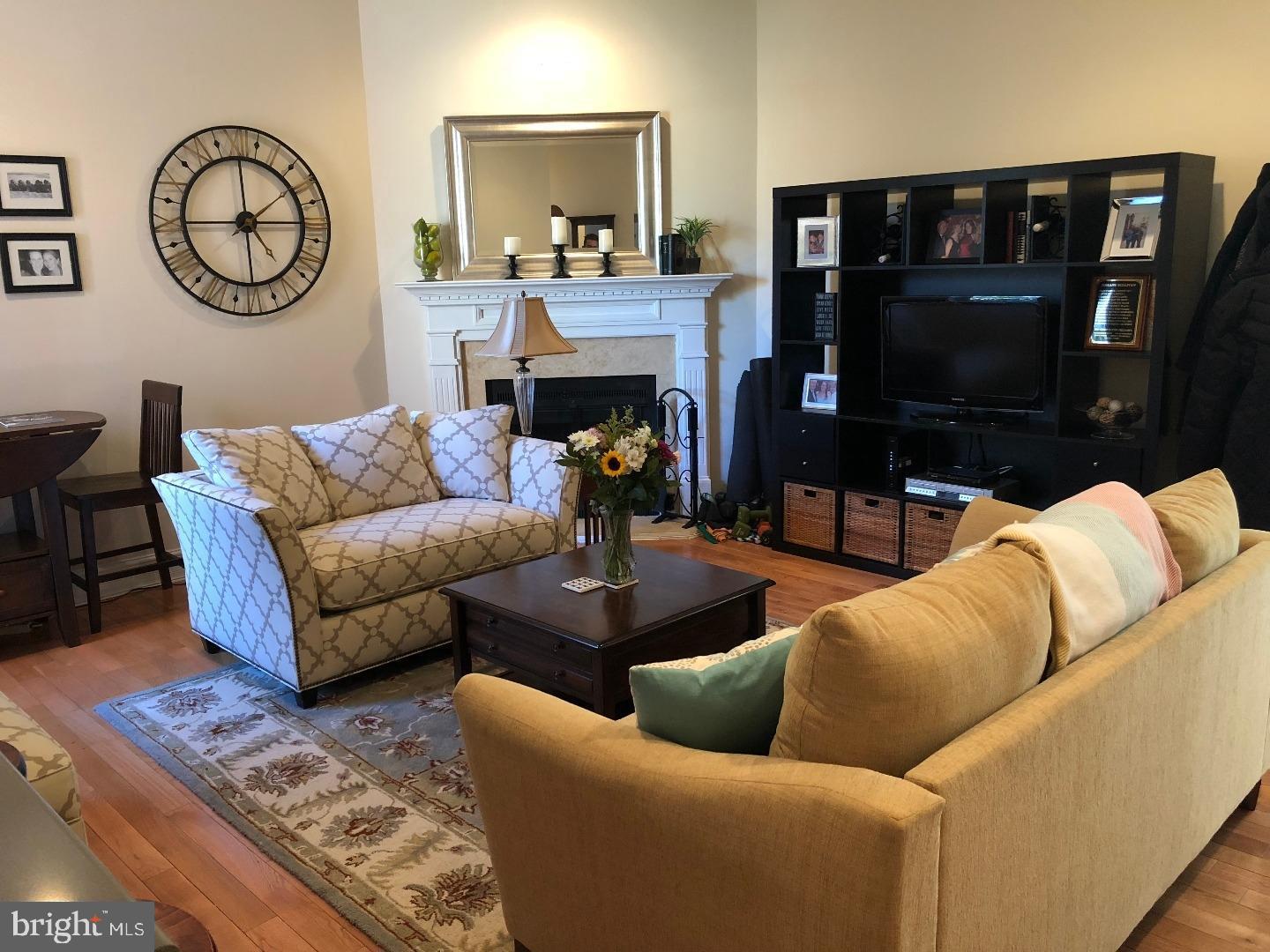 FAIRMOUNT - Residential