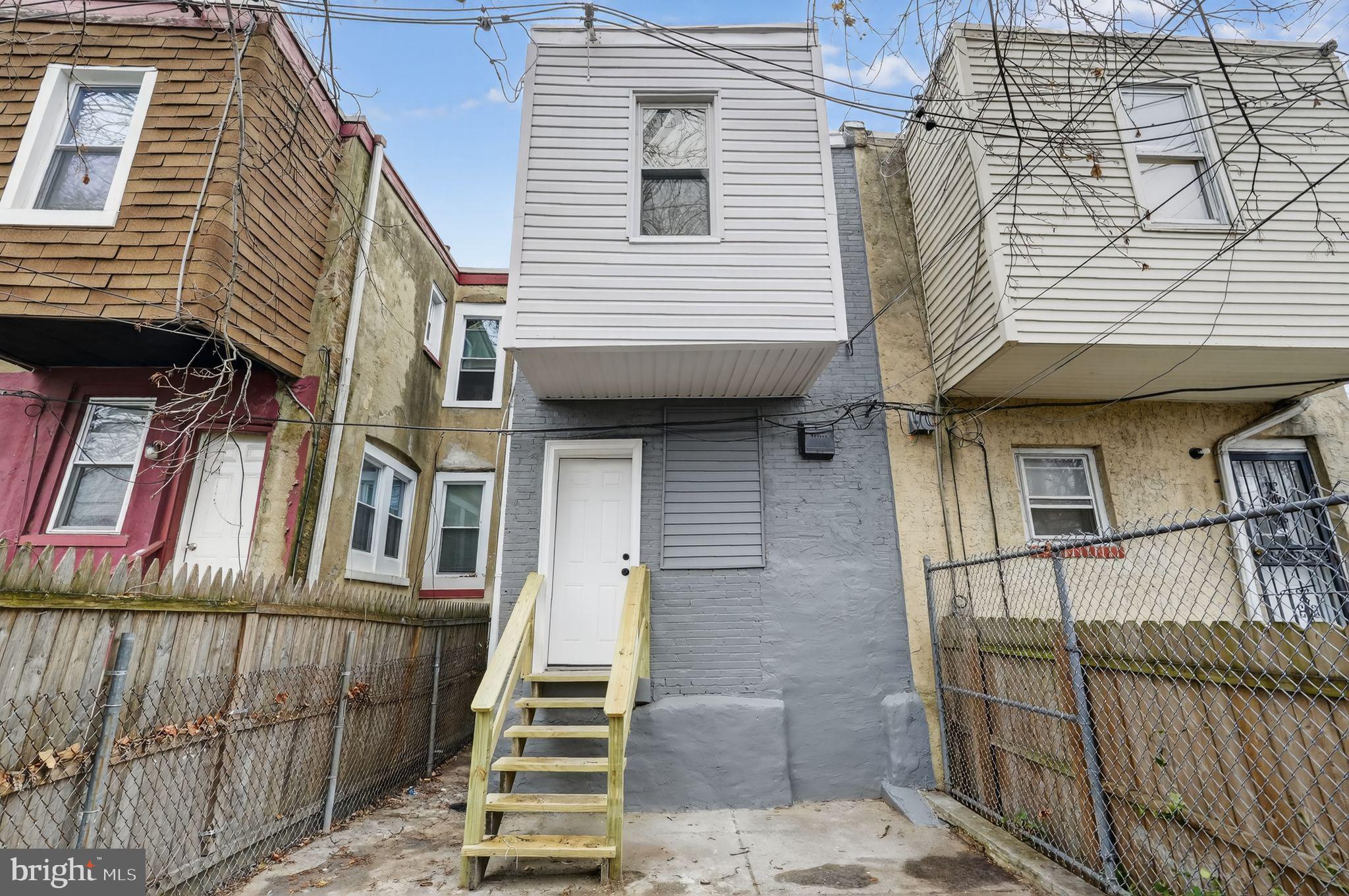 WEST OAK LANE - Residential