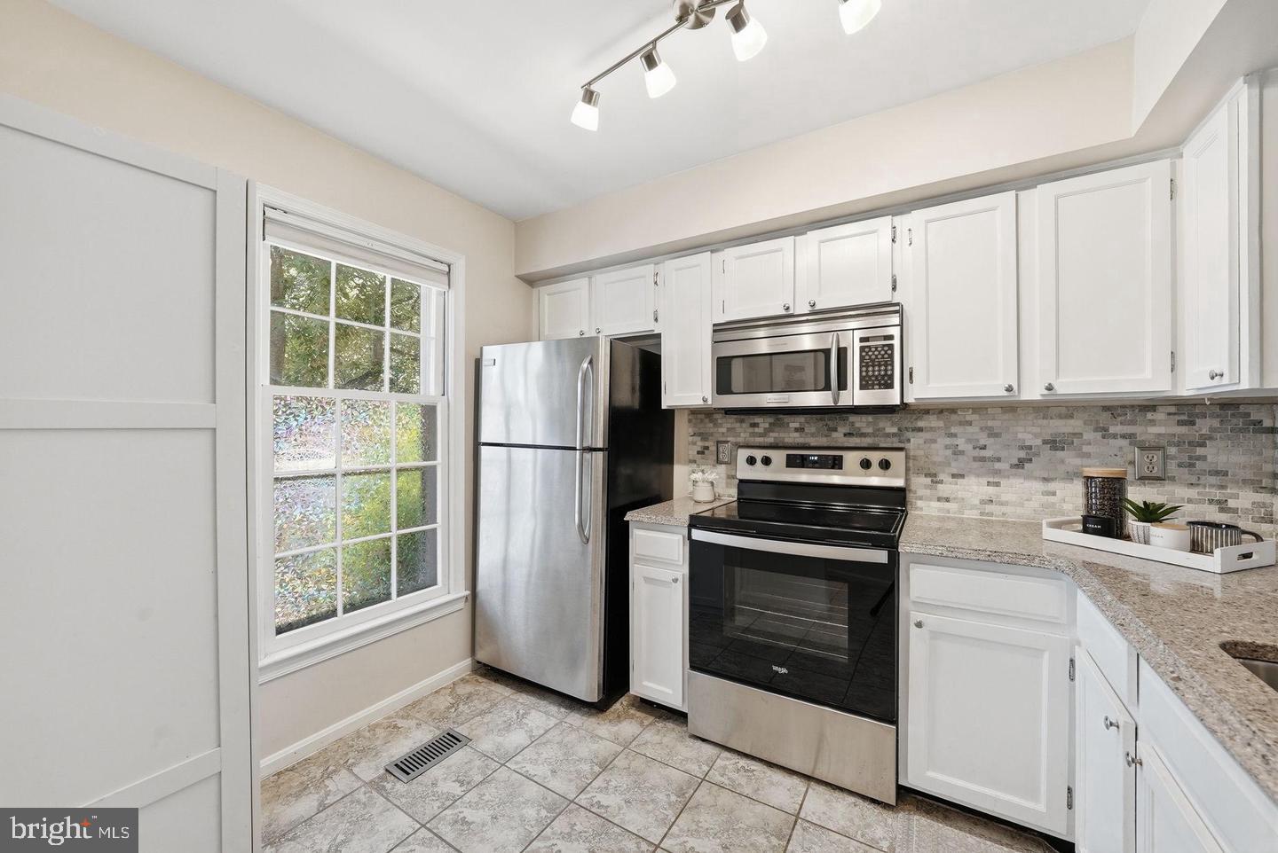 6472 BRICK HEARTH COURT