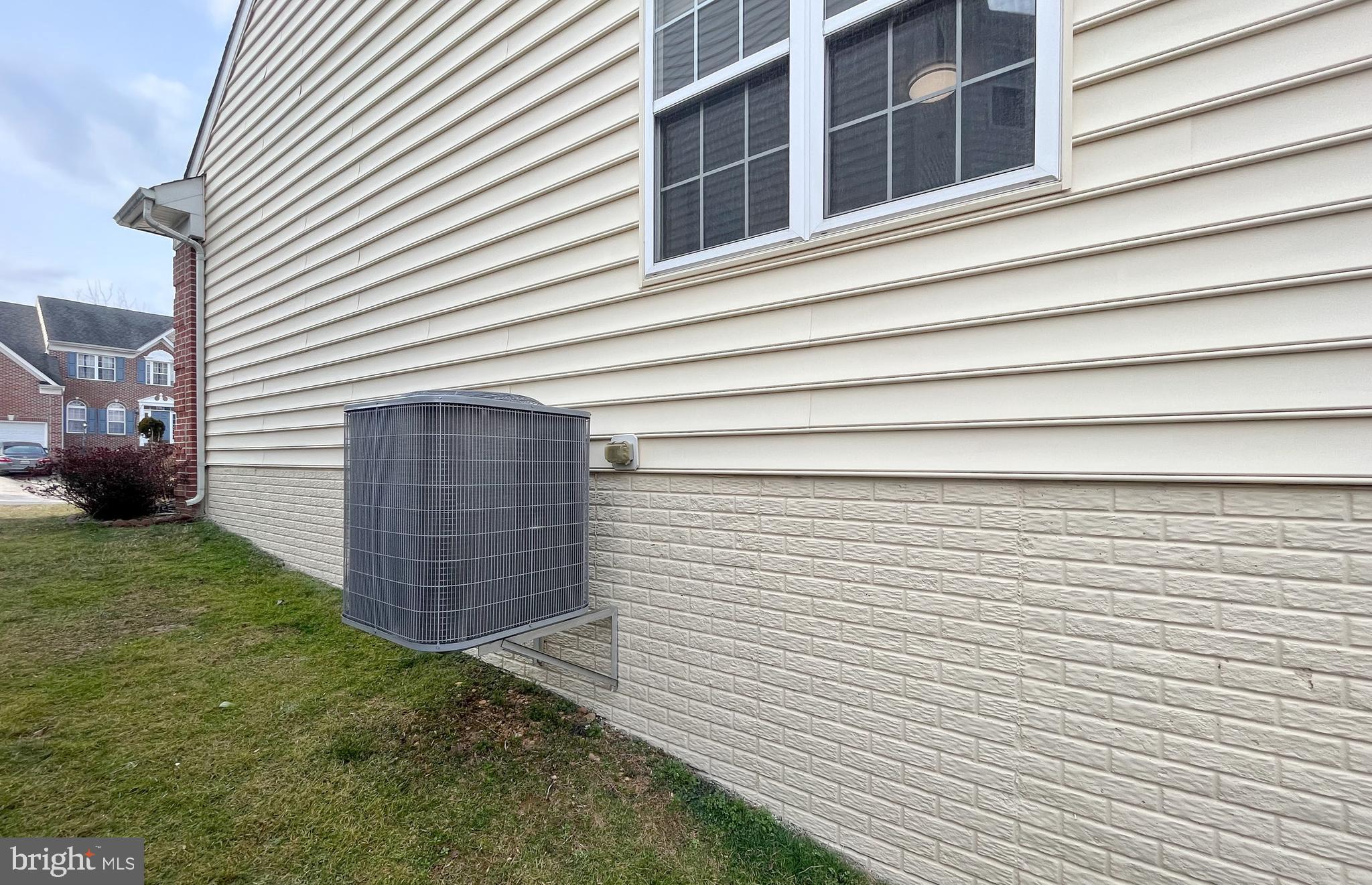 COLONIAL ESTATES - Residential