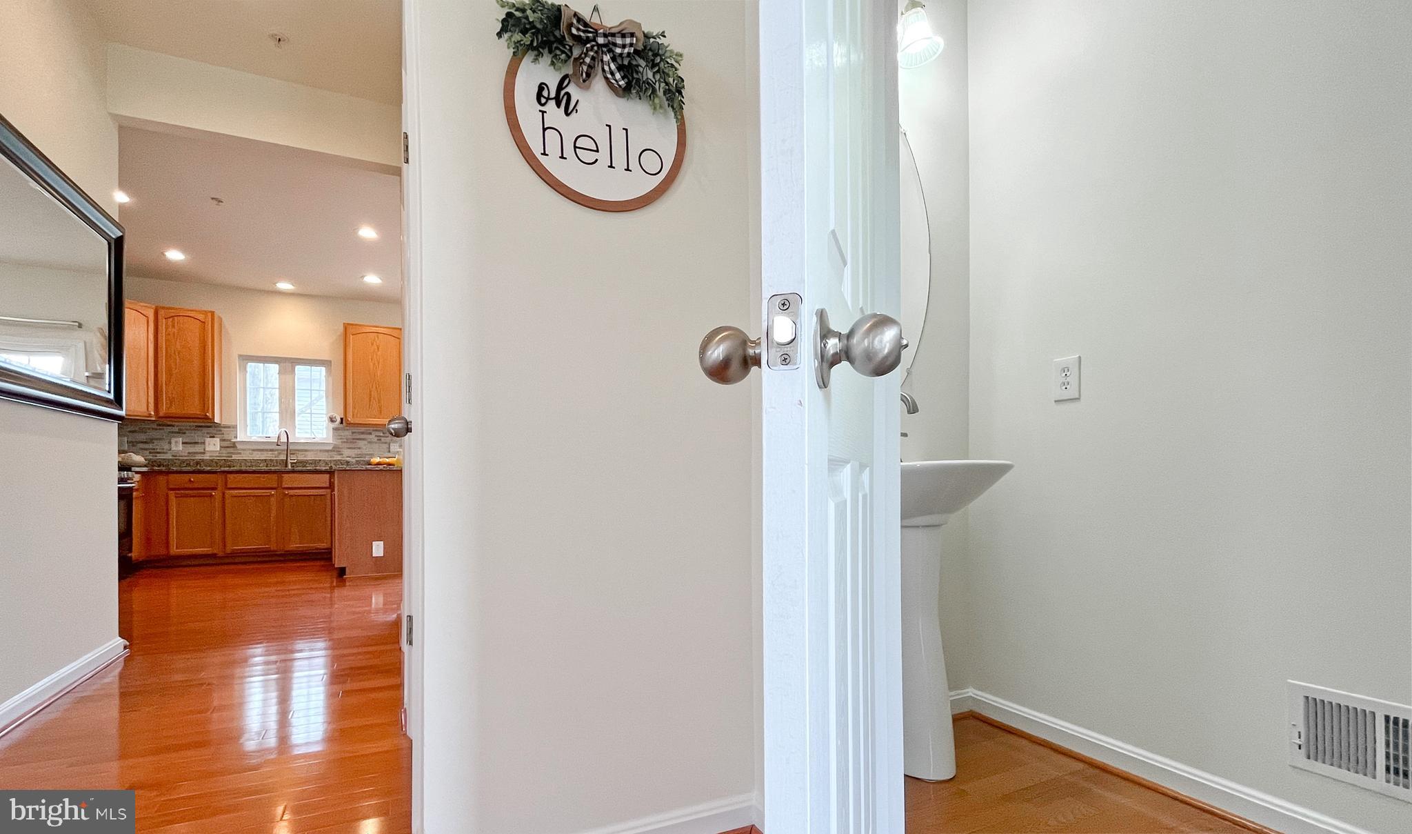 COLONIAL ESTATES - Residential