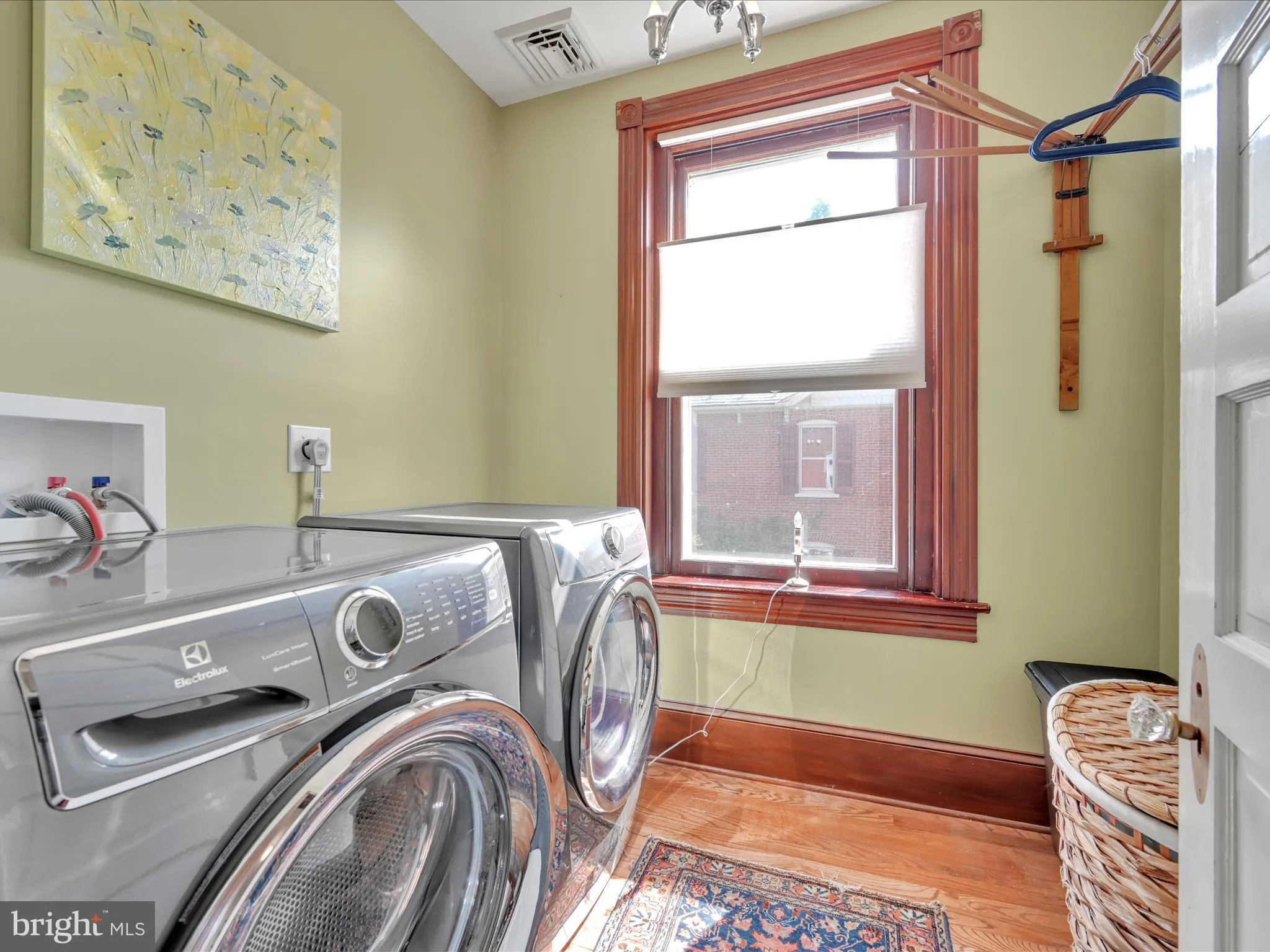 Strasburg, Pennsylvania 17579, United States, 3 Bedrooms Bedrooms, ,3 BathroomsBathrooms,Residential,Pending,145175