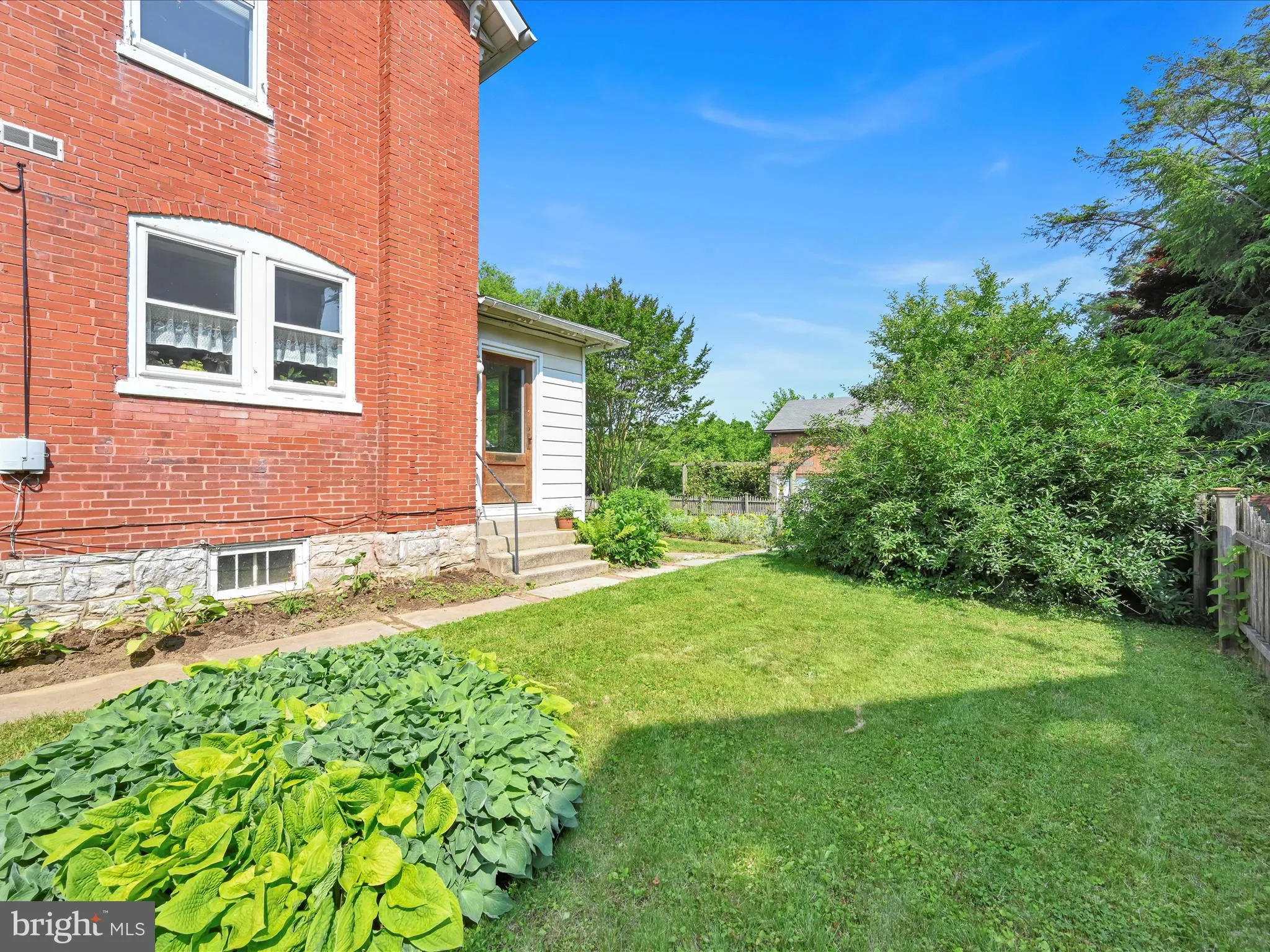 Strasburg, Pennsylvania 17579, United States, 3 Bedrooms Bedrooms, ,3 BathroomsBathrooms,Residential,Pending,145175