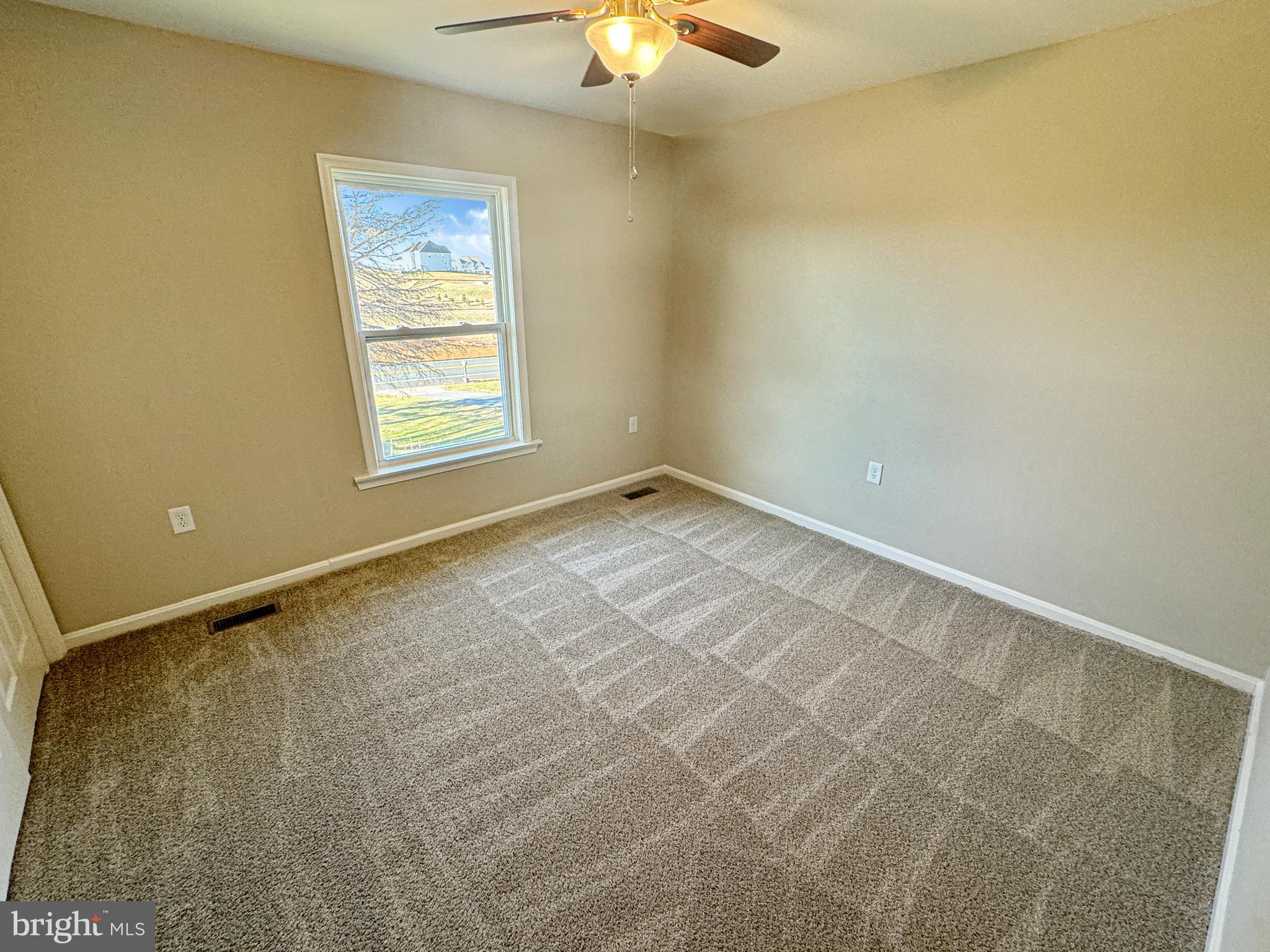 DEVLIN SQUARE - Residential