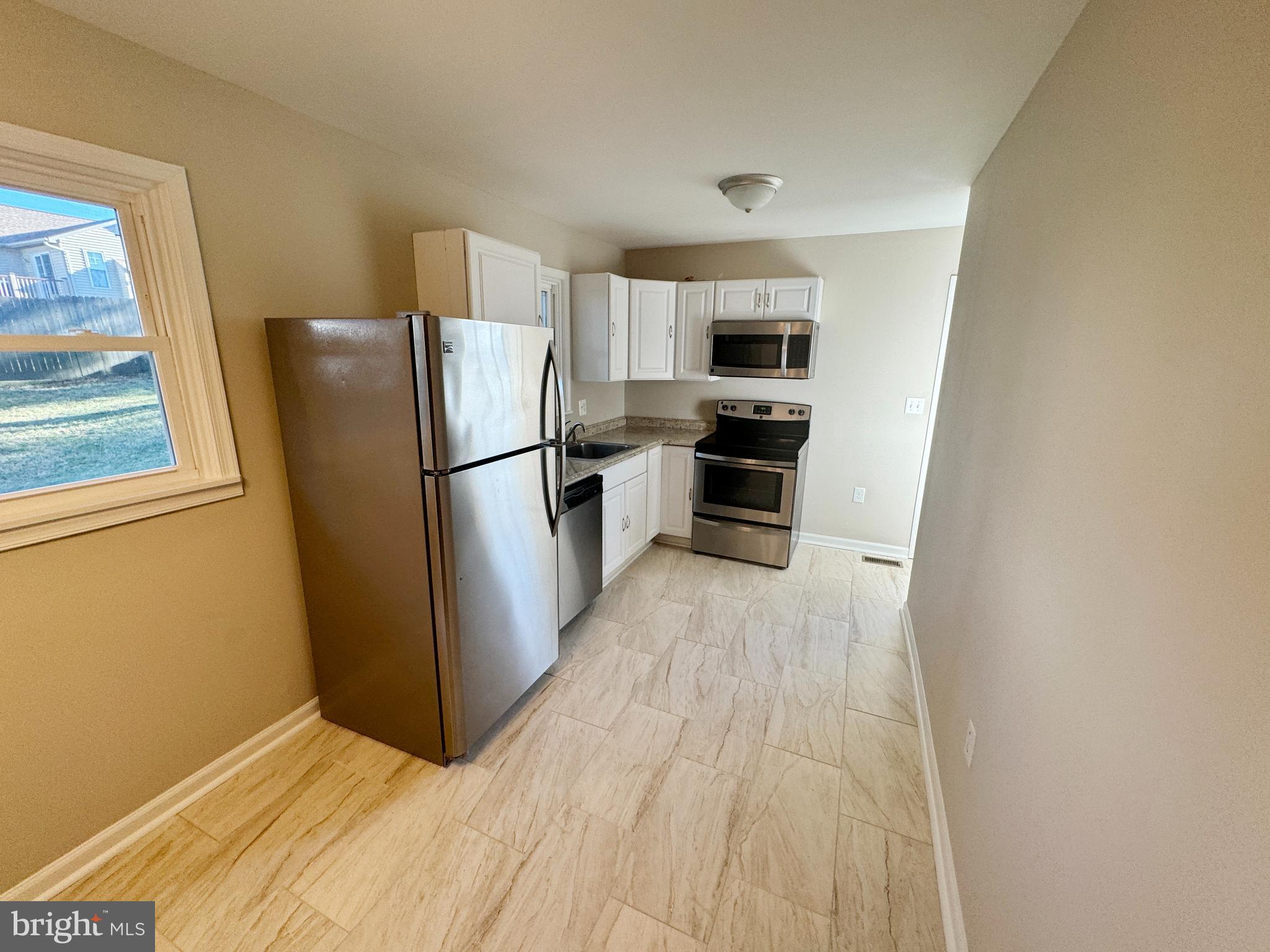 DEVLIN SQUARE - Residential