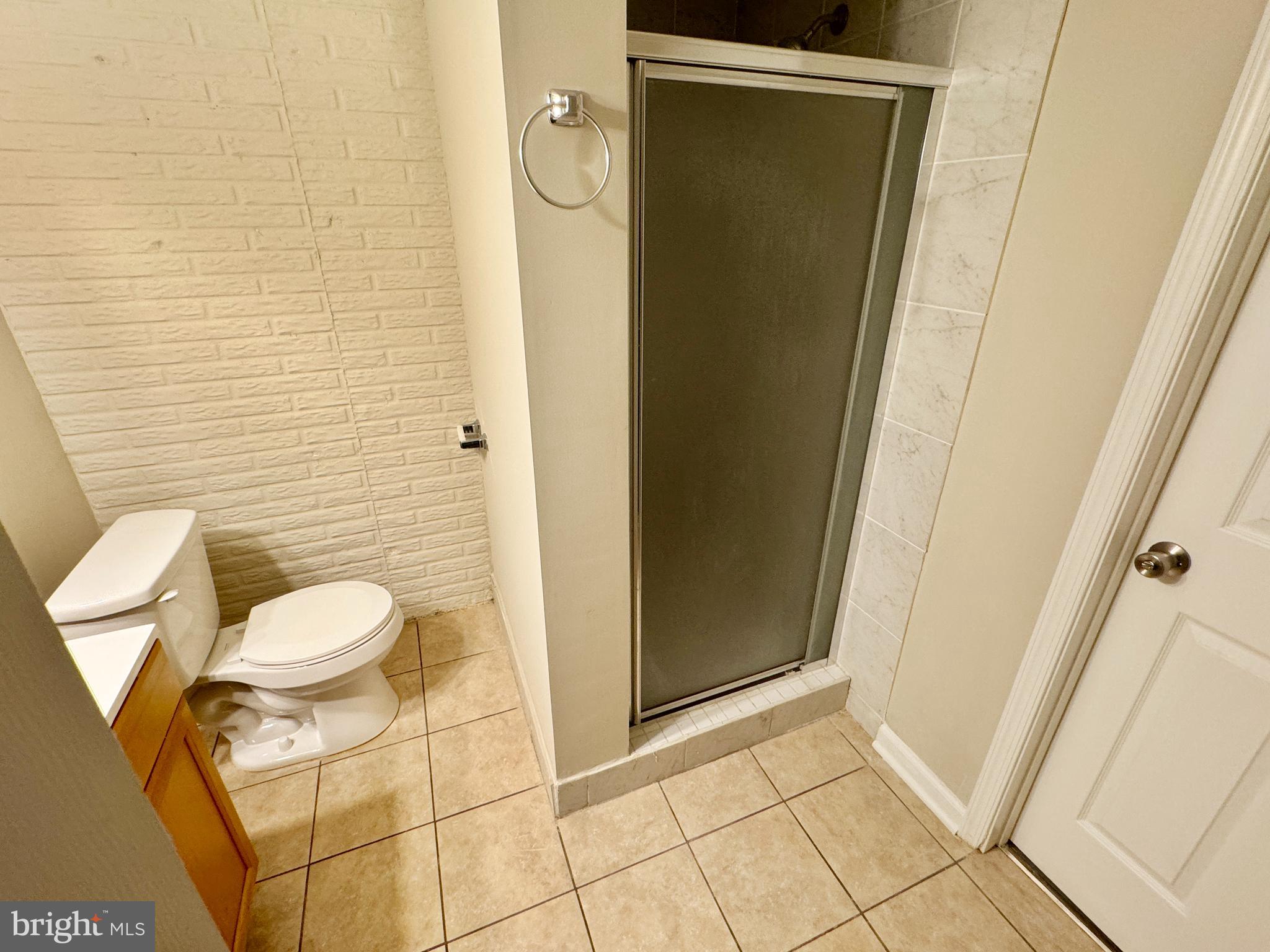 DEVLIN SQUARE - Residential