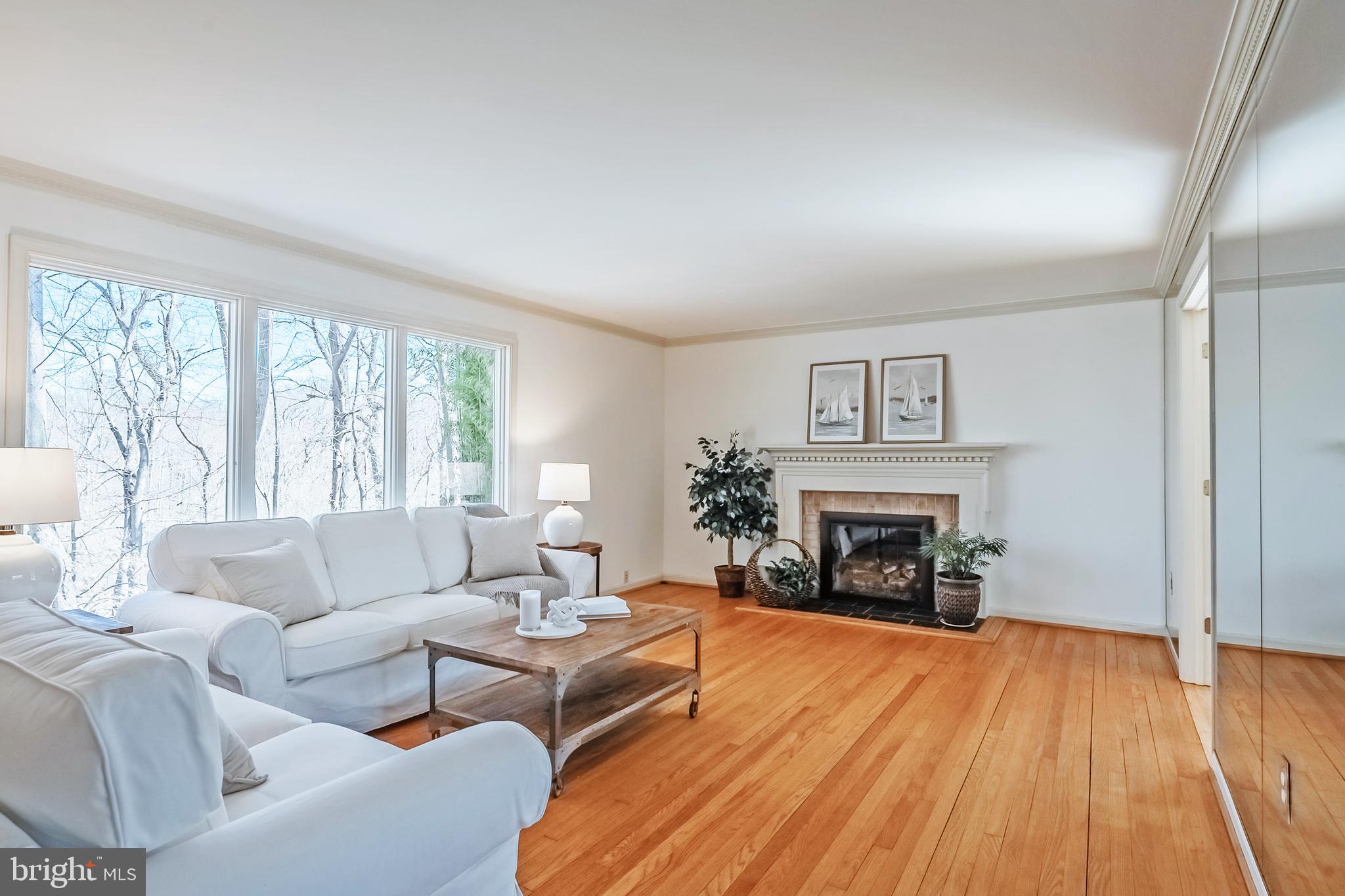 MANTUA - Residential