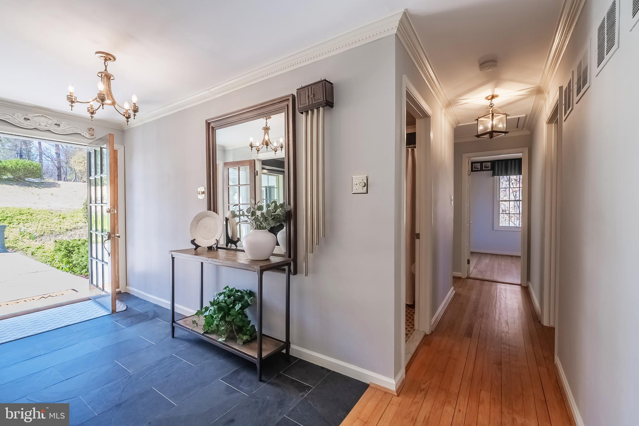 MANTUA - Residential