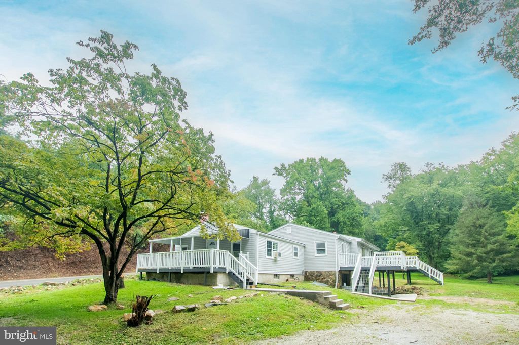 Photo of 1425 Manor Road, COATESVILLE, PA 19320 (MLS # PACT2110022)