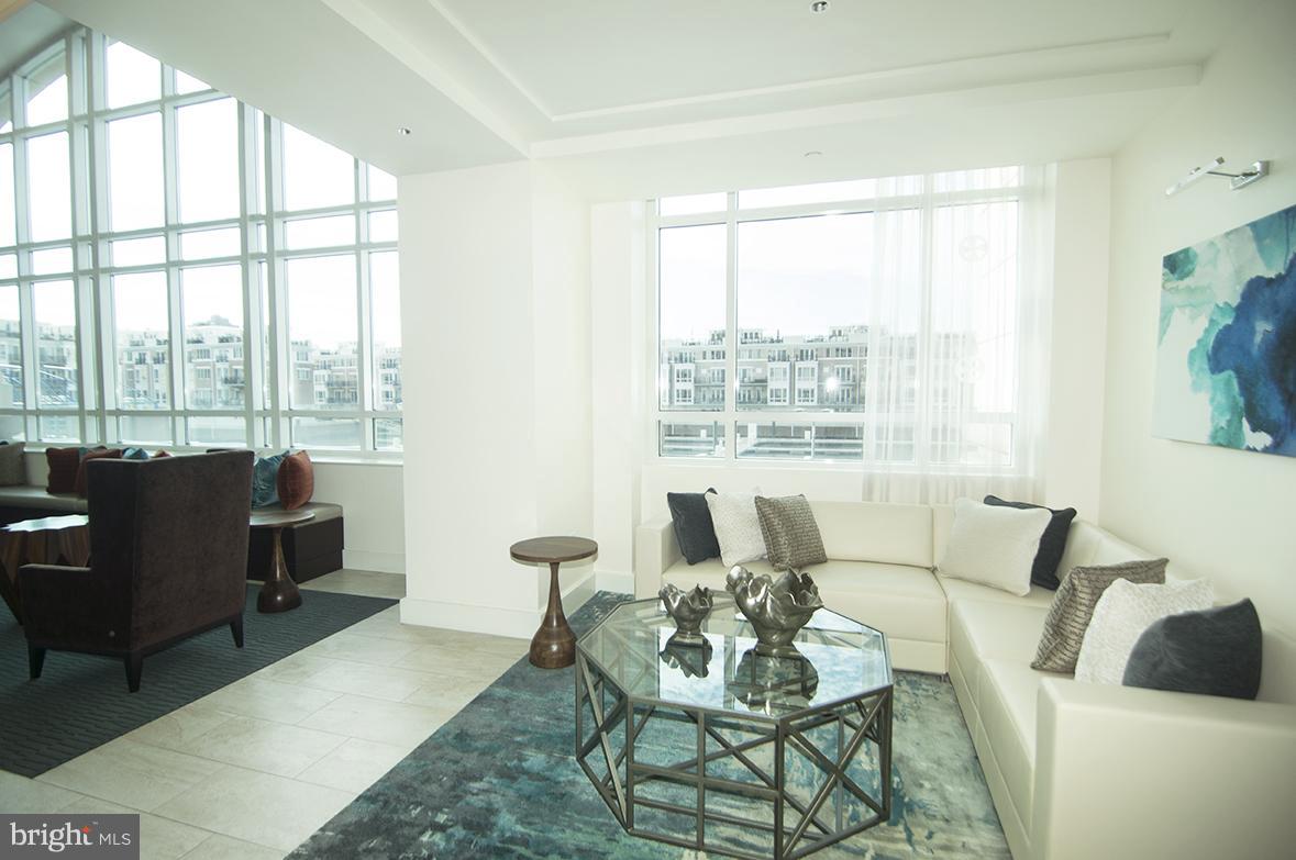 HARBORVIEW - Residential Lease