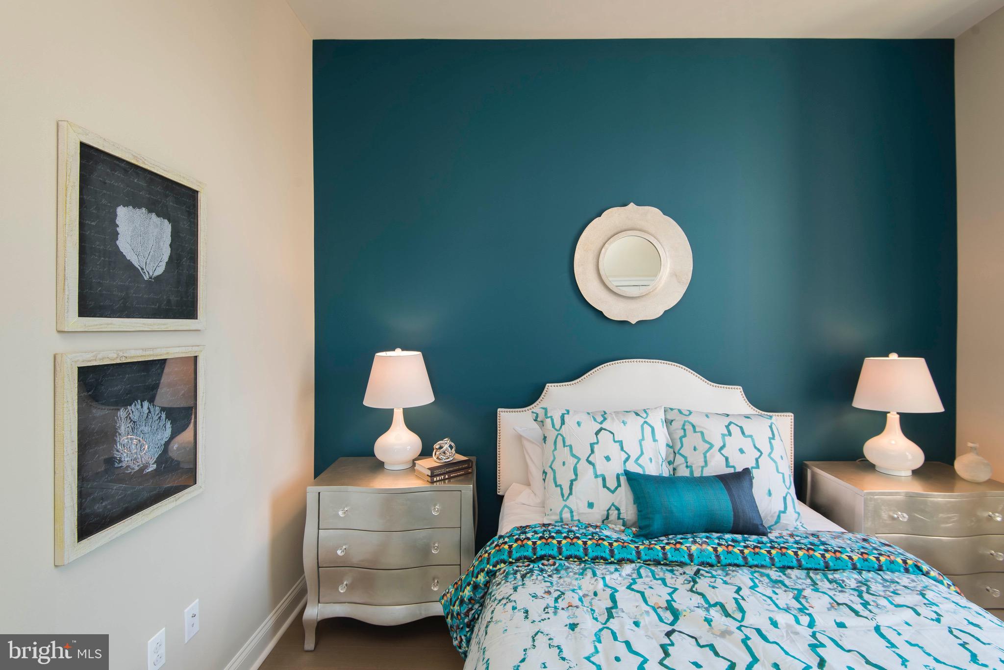 DOWNTOWN - Residential Lease