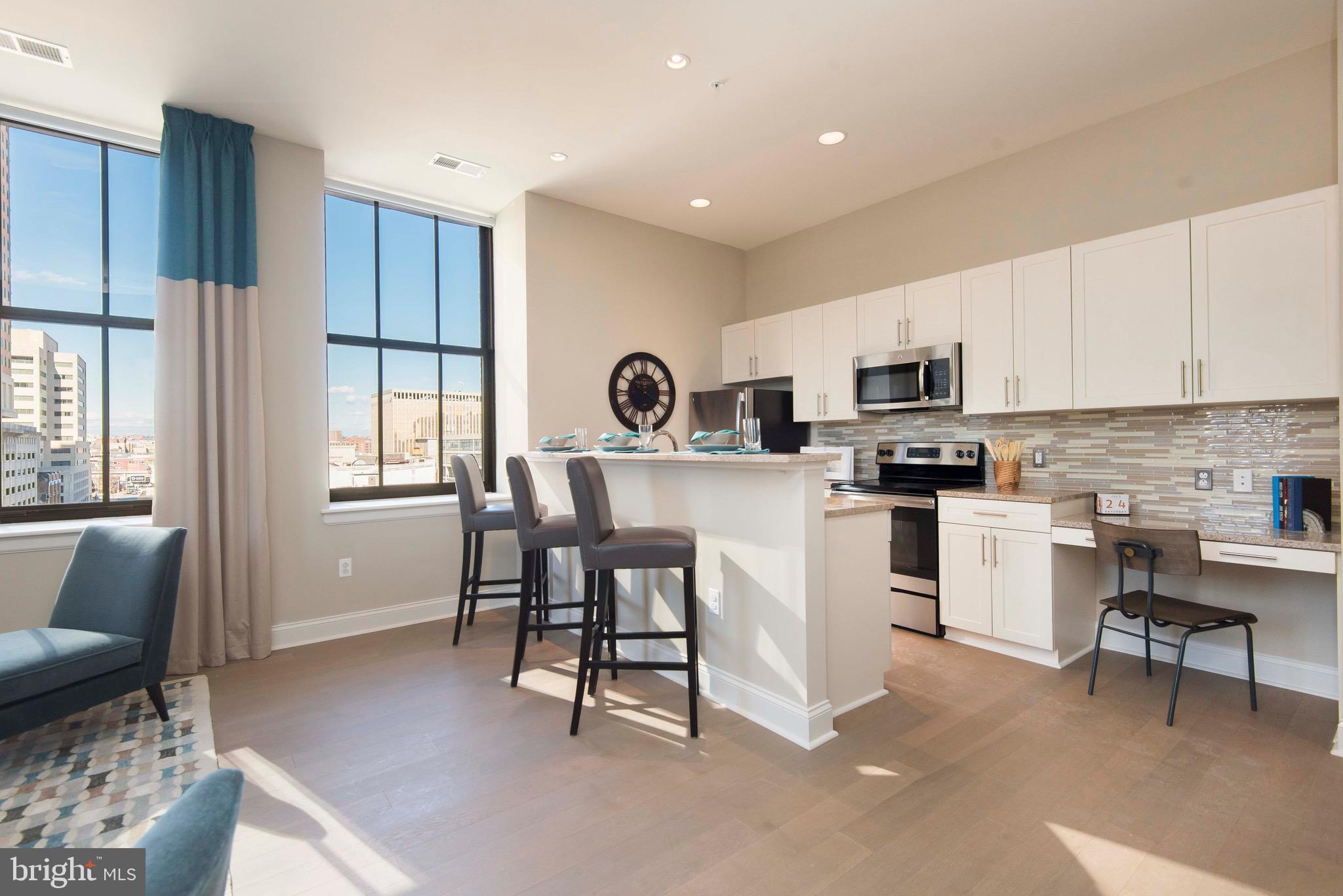 DOWNTOWN - Residential Lease