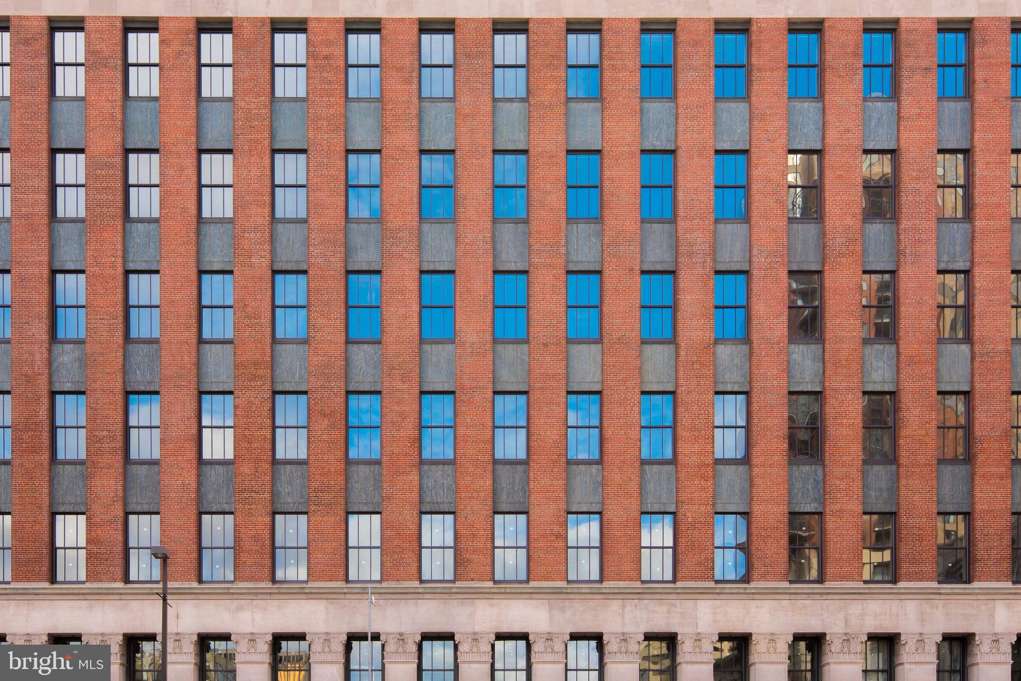 DOWNTOWN - Residential Lease