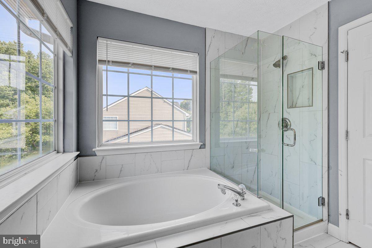 HOLLAWAY ESTATES - Residential