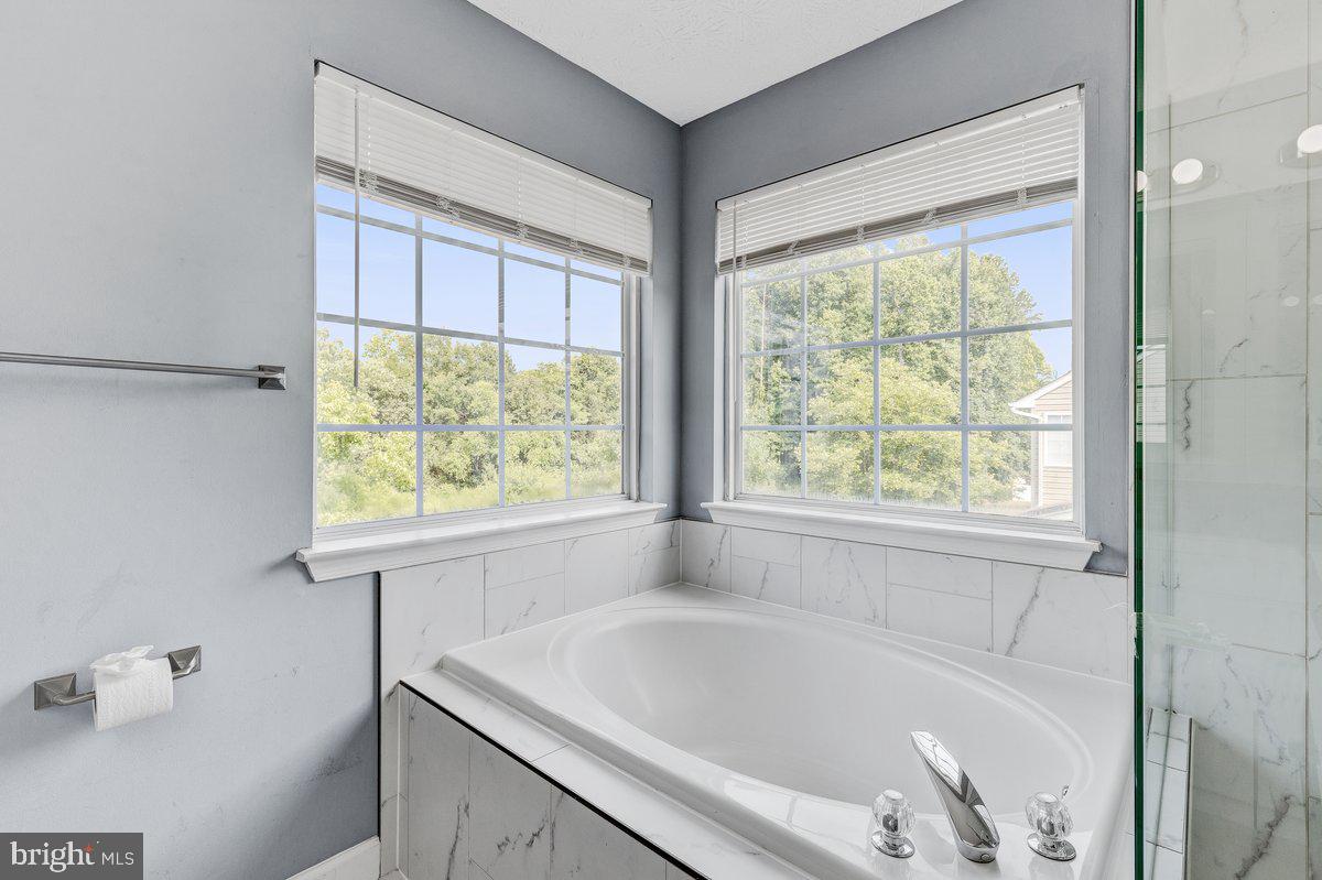 HOLLAWAY ESTATES - Residential