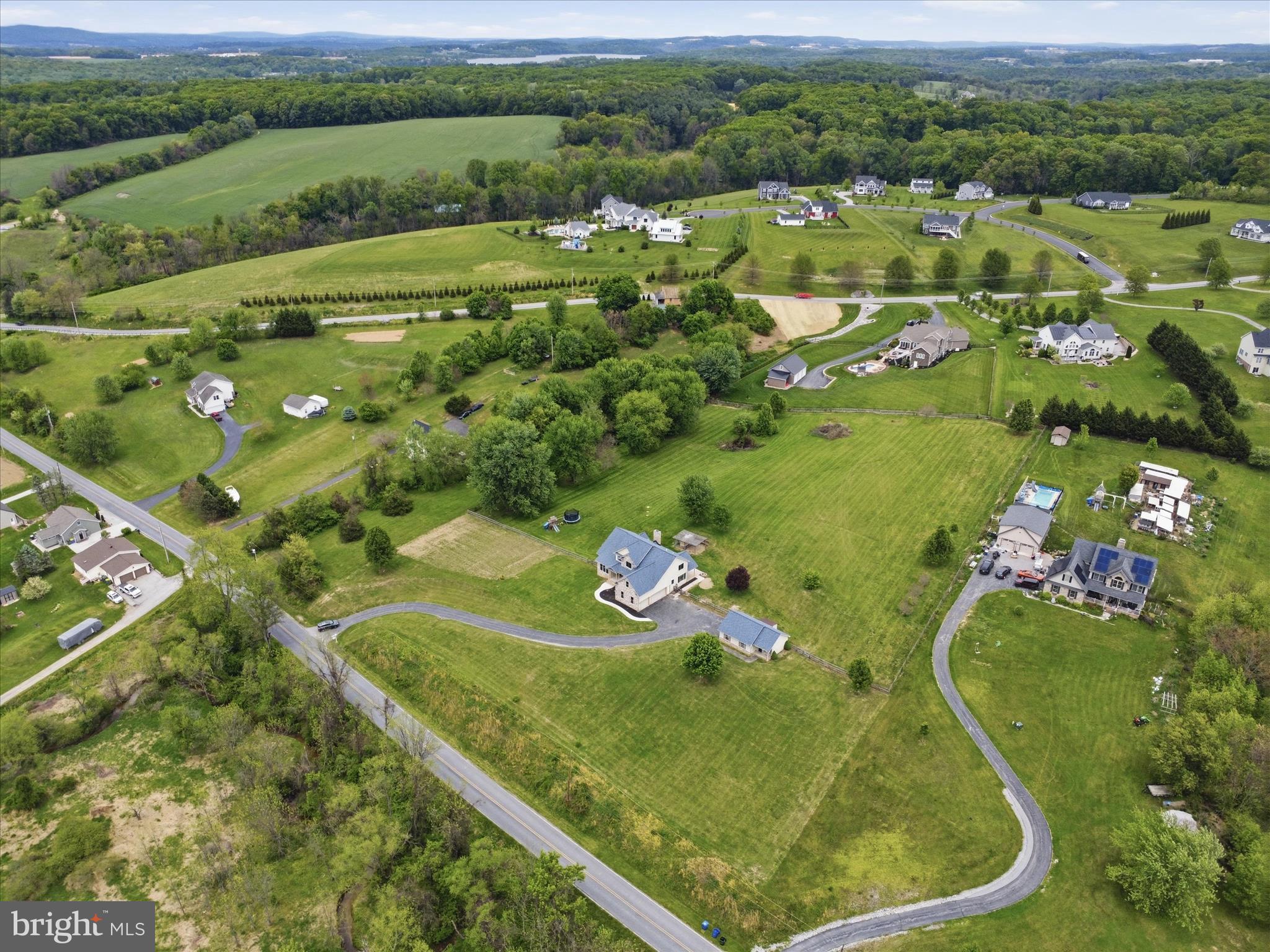 WEST MANHEIM - Residential